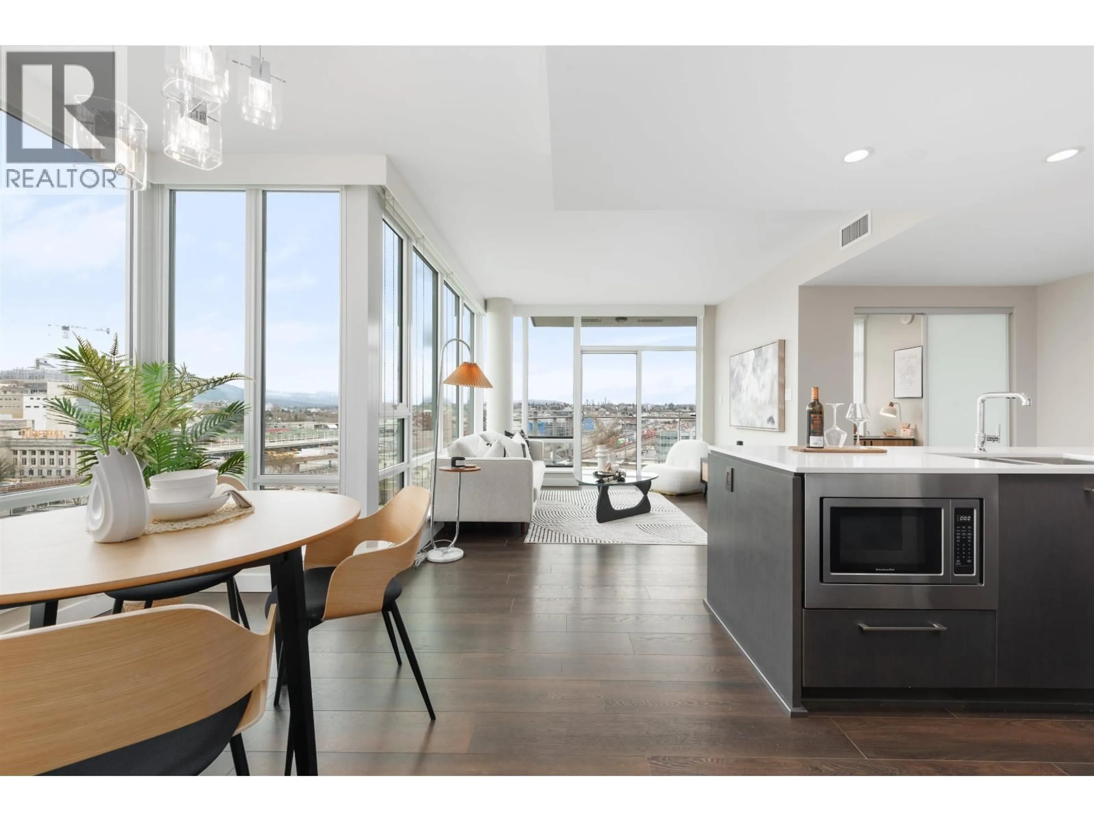 Open concept kitchen, unknown for 1516 - 1618 QUEBEC STREET, Vancouver British Columbia V6A0C5