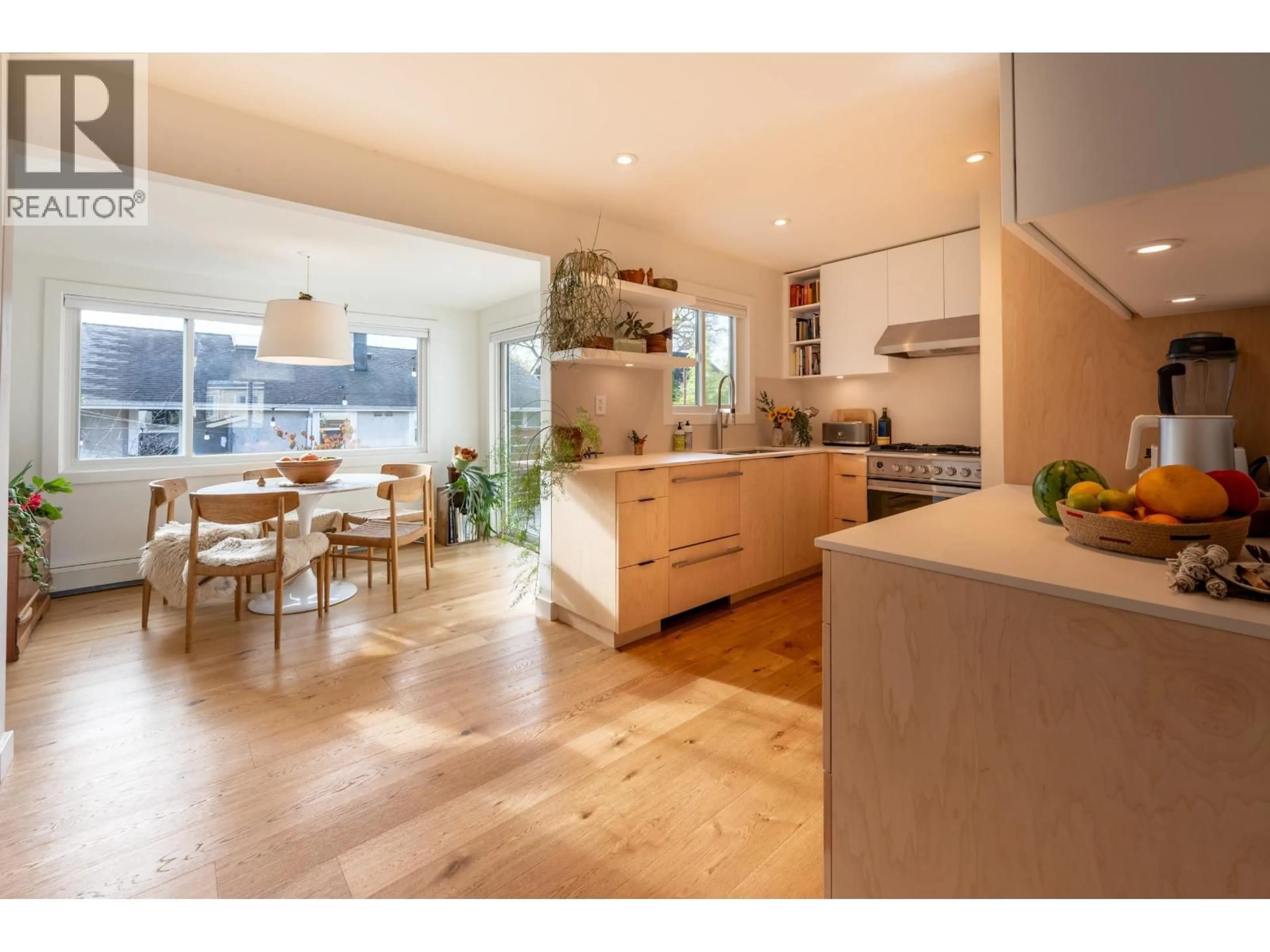 Open concept kitchen, unknown for 2254 FERNDALE STREET, Vancouver British Columbia V5L1Y5