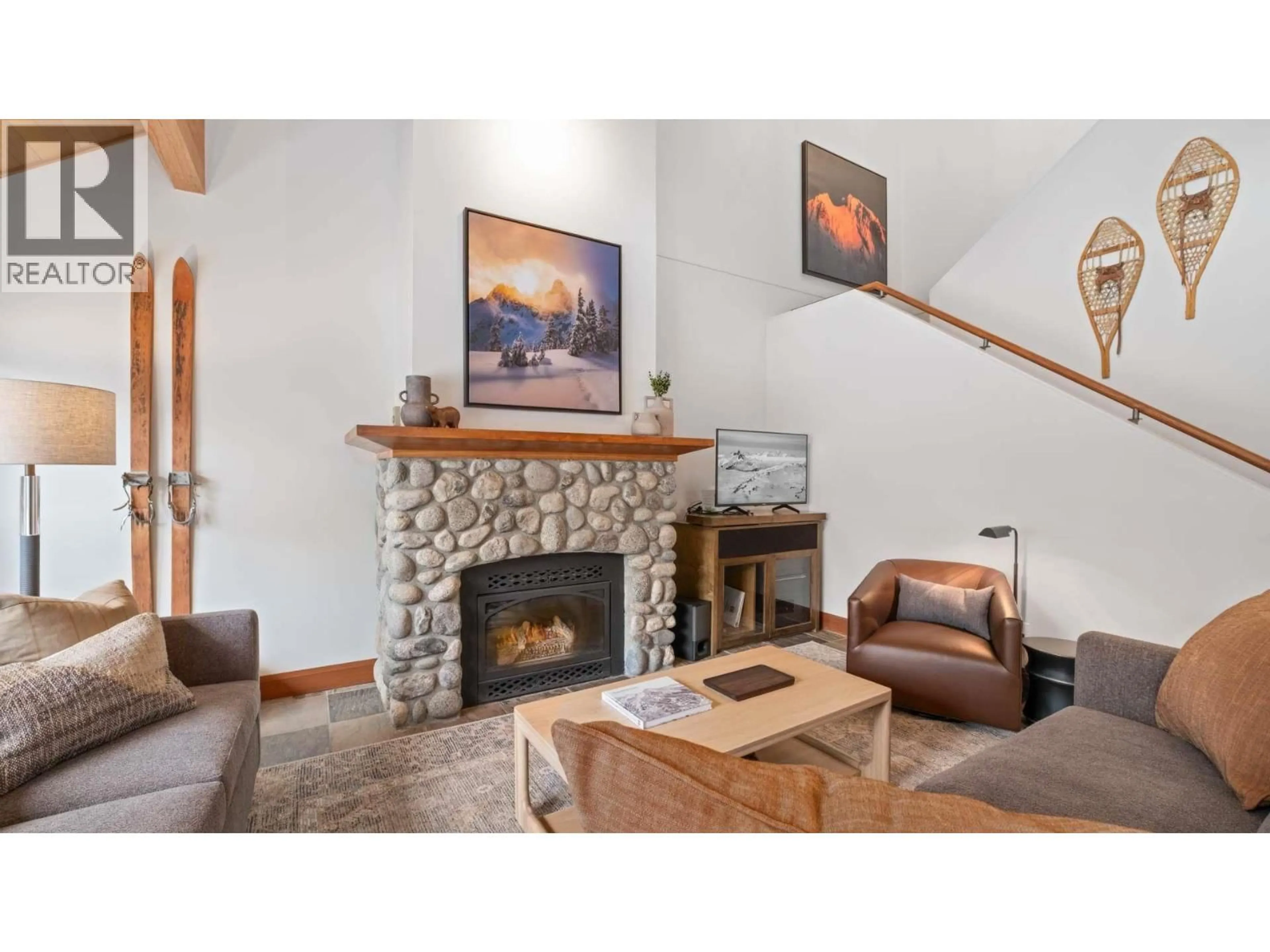 Living room with furniture, unknown for 4718B SETTEBELLO DRIVE, Whistler British Columbia V0N1B4