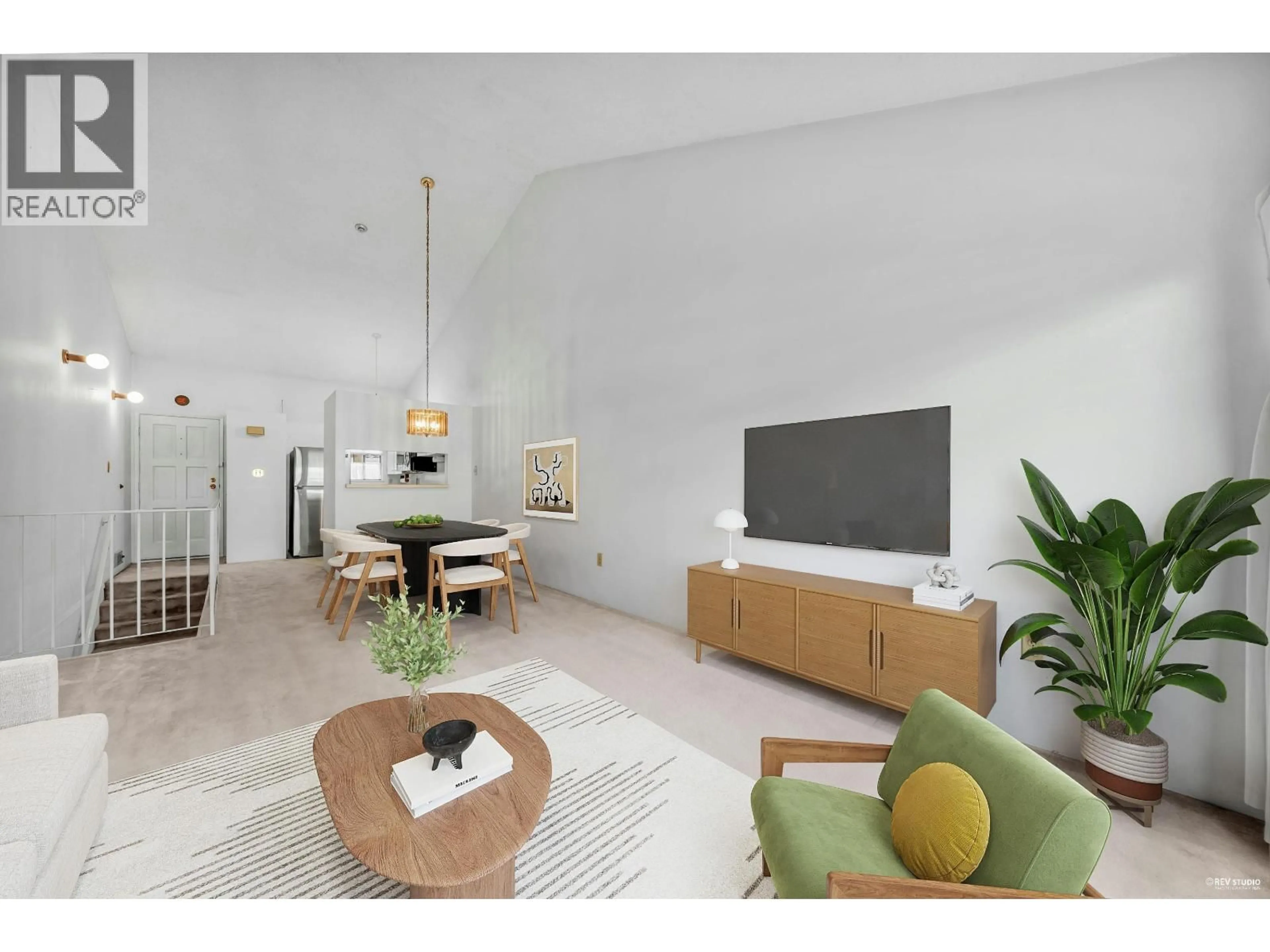 Living room with furniture, unknown for 410 - 1363 CLYDE AVENUE, West Vancouver British Columbia V7T2W9