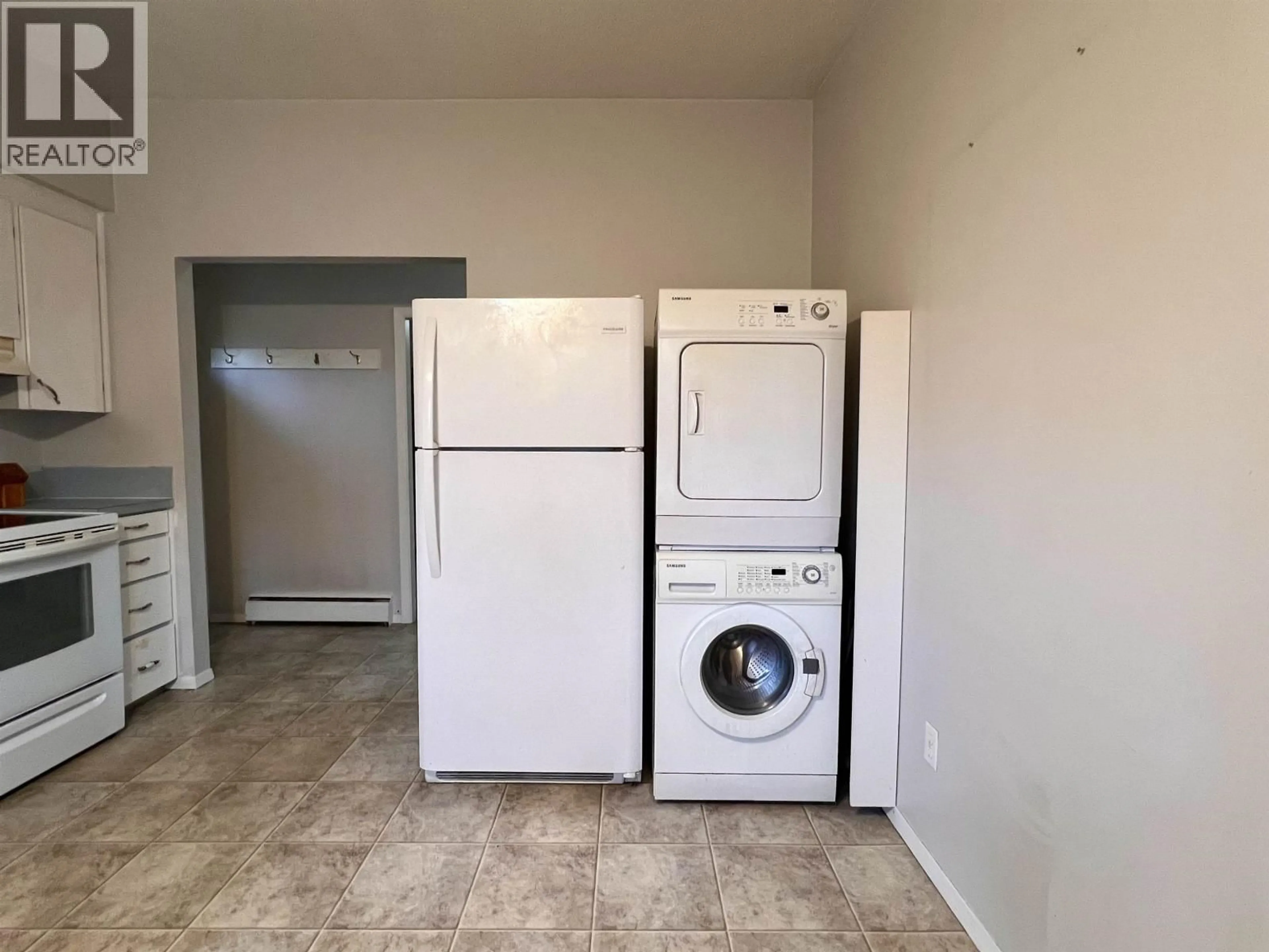 Unknown for 2211 WALKER ROAD, Prince George British Columbia V2K1J3