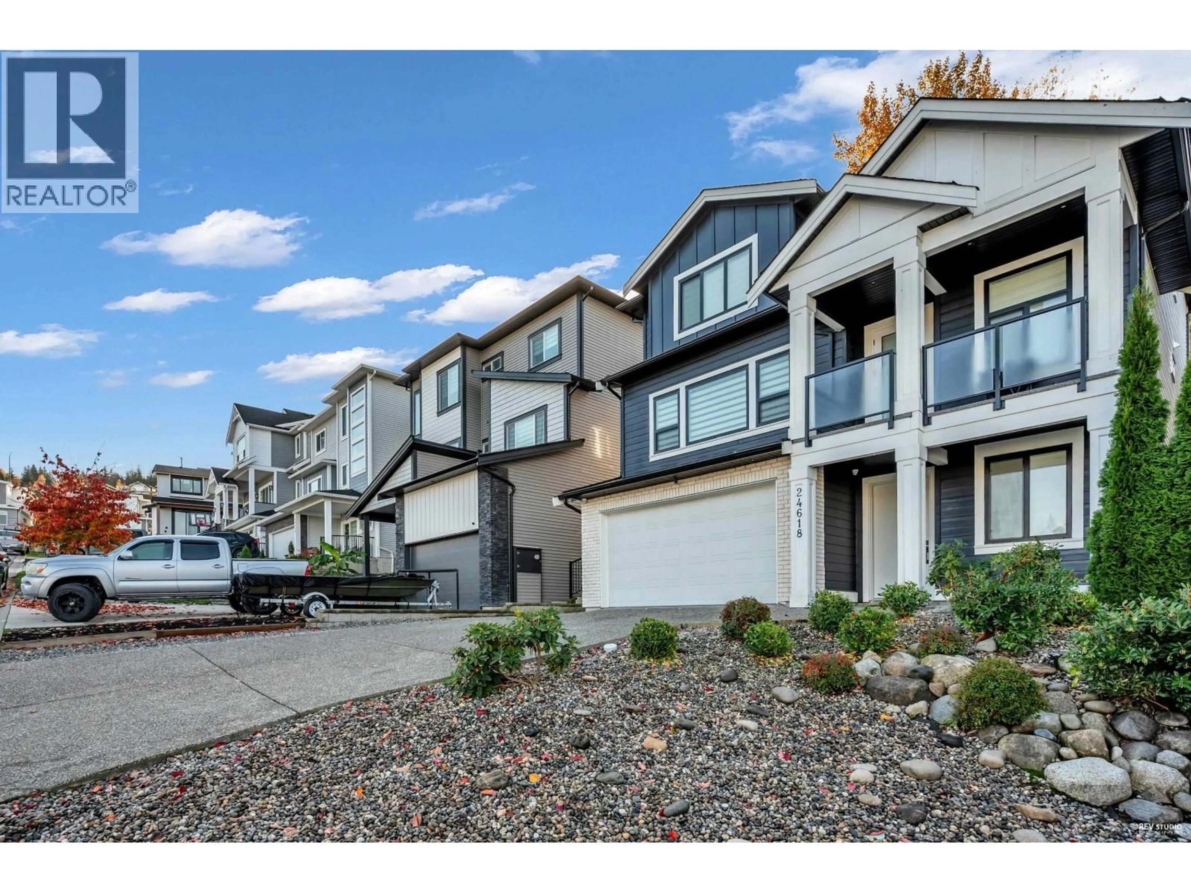 A pic from outside/outdoor area/front of a property/back of a property/a pic from drone, street for 24618 105A AVENUE, Maple Ridge British Columbia V2W0K3