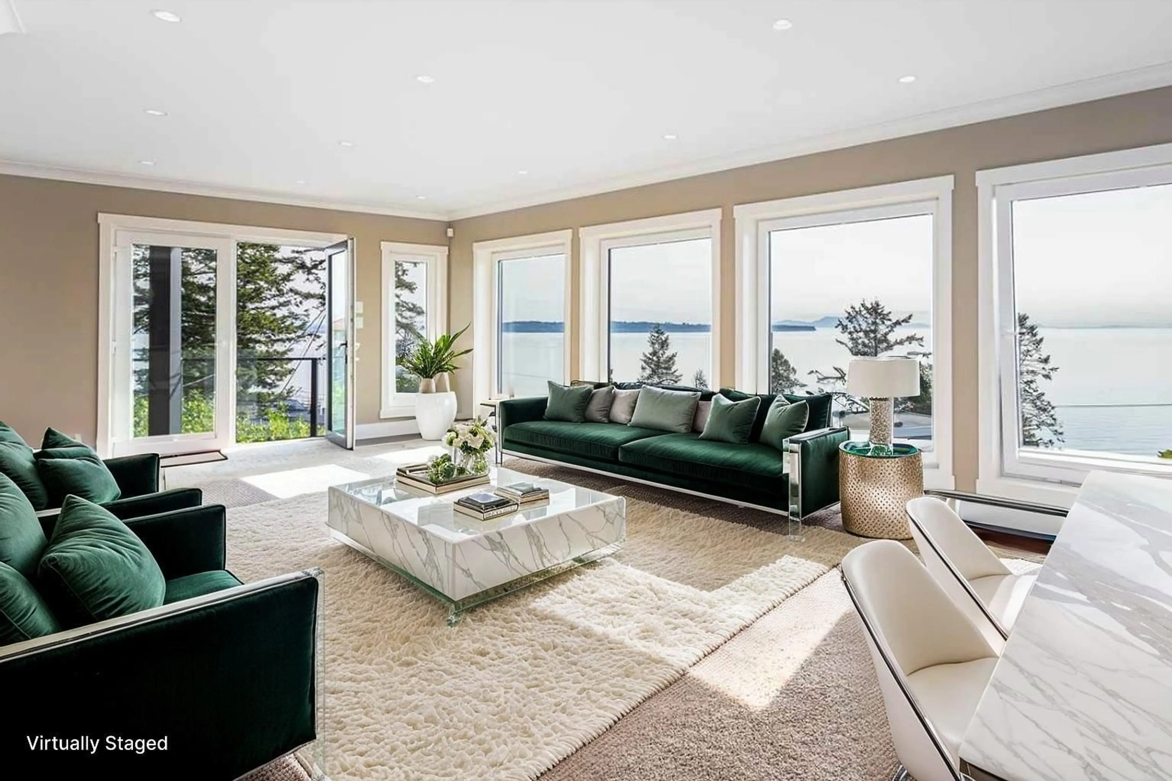 Living room with furniture, unknown for 14424 SUNSET, White Rock British Columbia V2Y0M2
