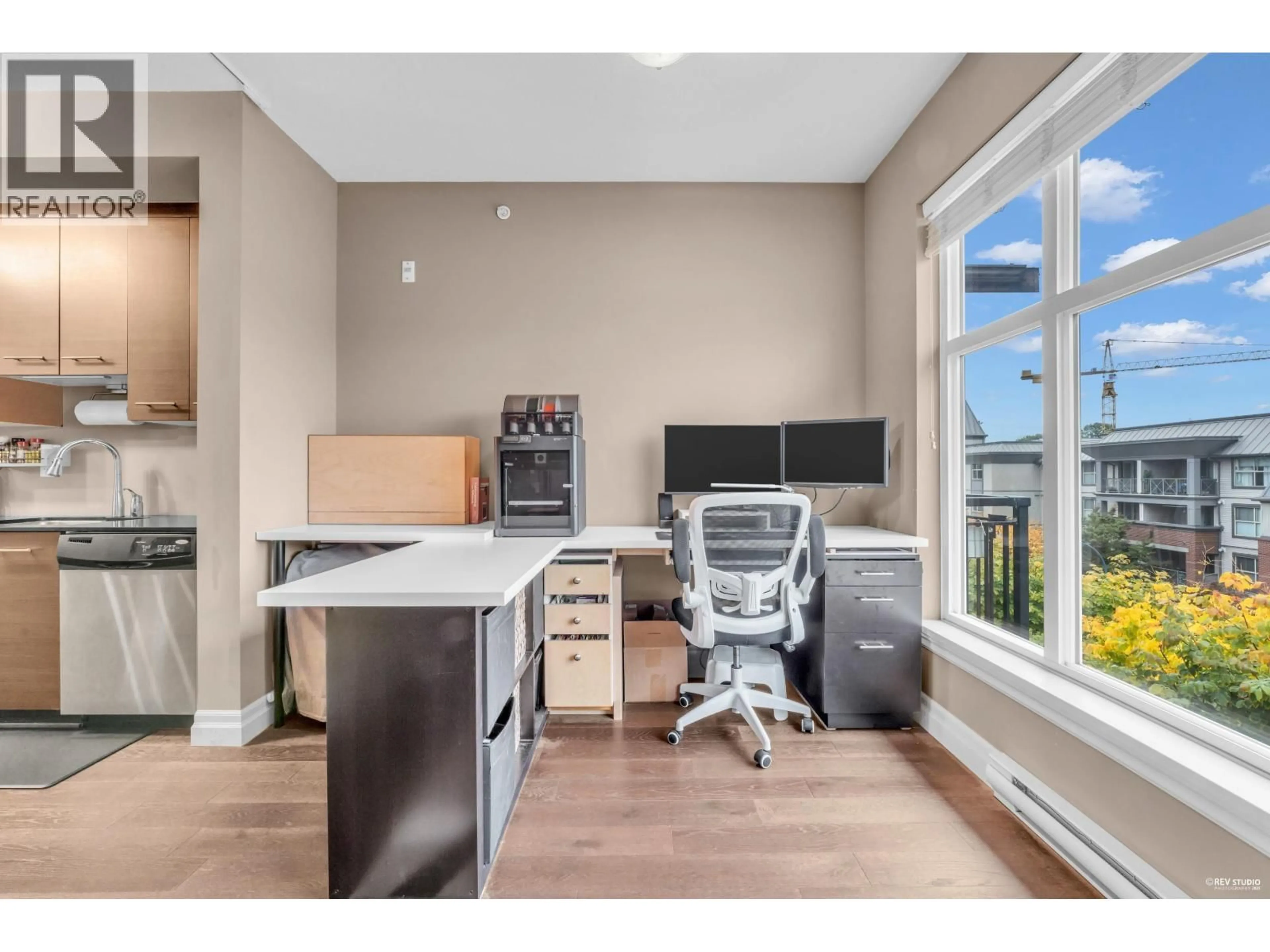 Open concept kitchen, unknown for 404 - 2343 ATKINS AVENUE, Port Coquitlam British Columbia V3C1Y7