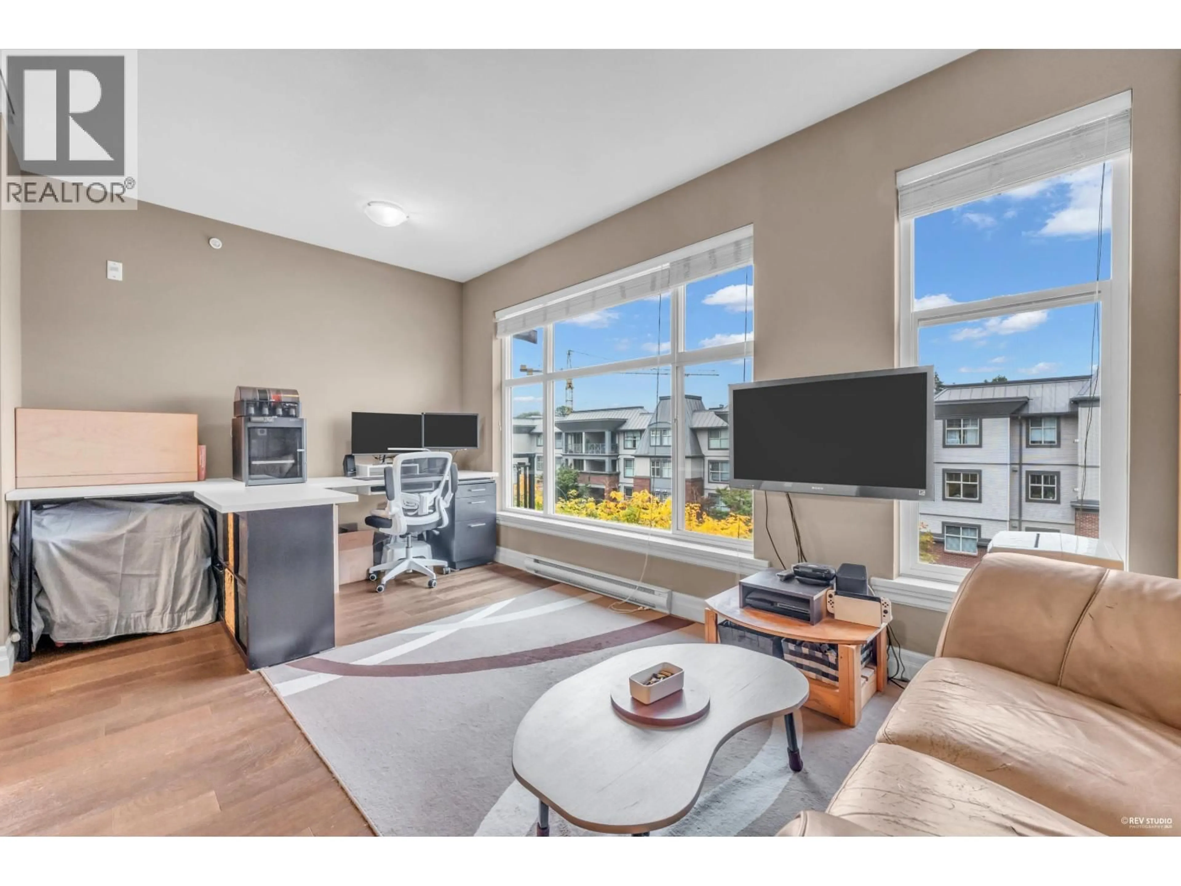 Living room with furniture, unknown for 404 - 2343 ATKINS AVENUE, Port Coquitlam British Columbia V3C1Y7