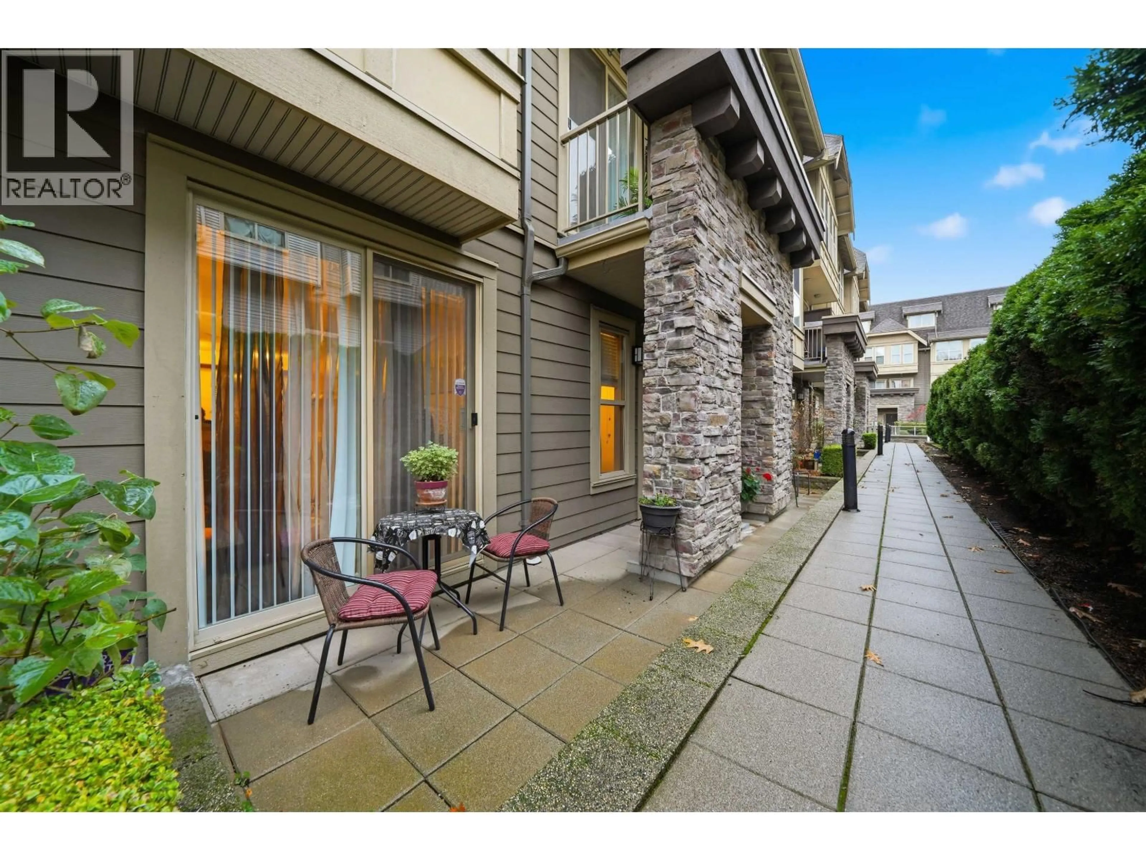 Patio, street for 117 - 2108 ROWLAND STREET, Port Coquitlam British Columbia V3C0C1