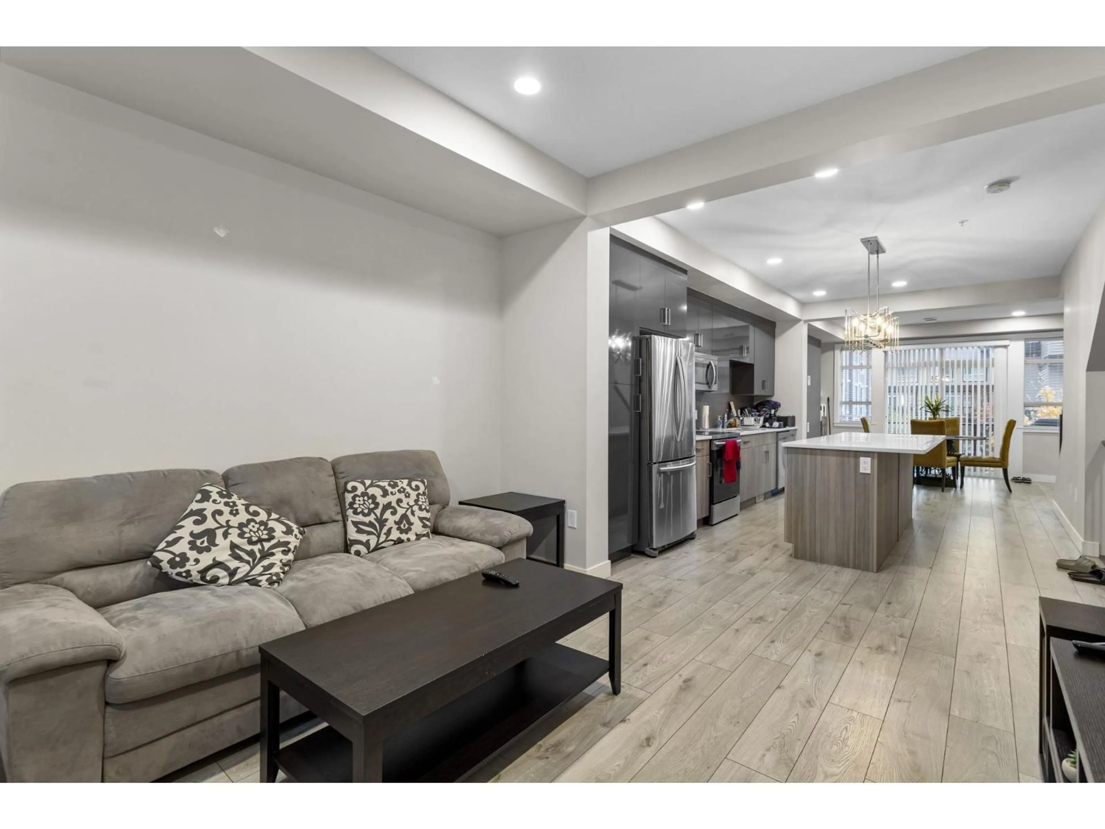 Open concept kitchen, unknown for 73 - 8413 MIDTOWN WAY, Chilliwack British Columbia V2P0G7