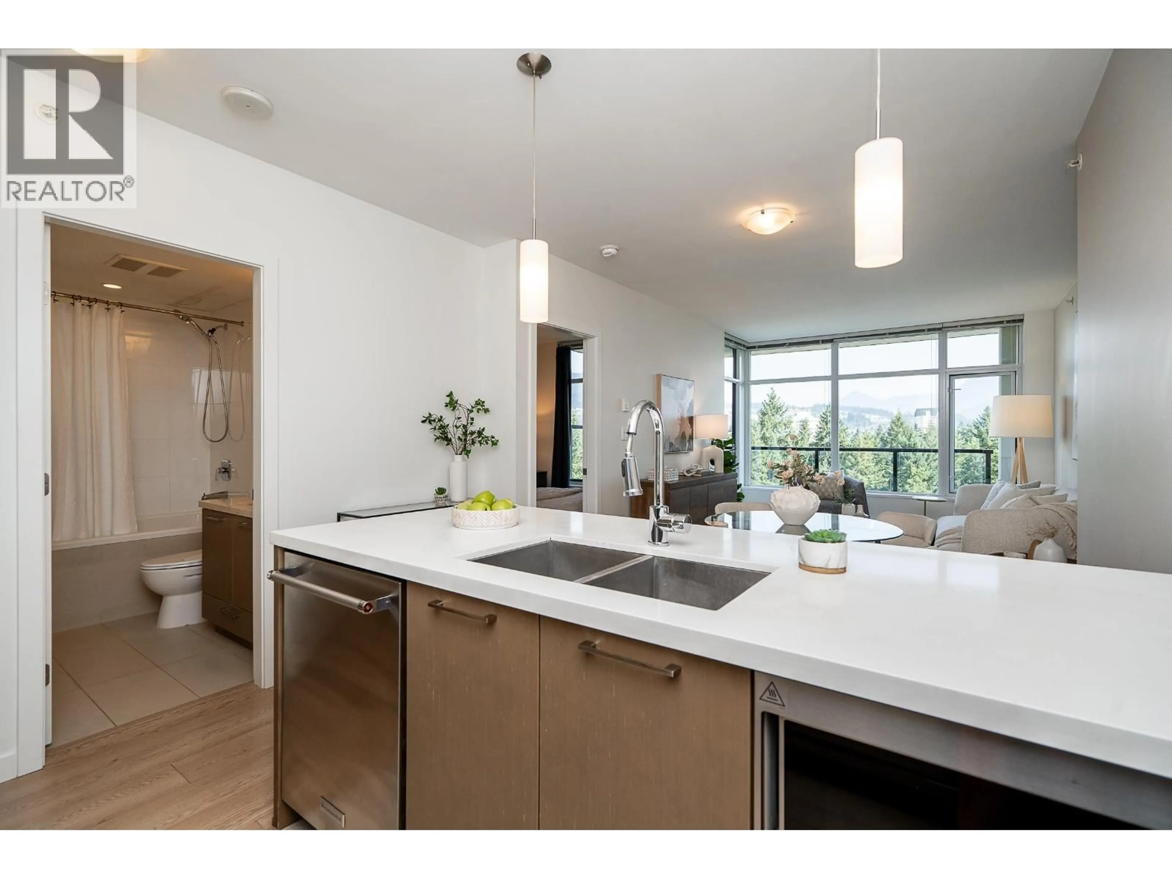 Open concept kitchen, unknown for 2209 - 3080 LINCOLN AVENUE, Coquitlam British Columbia V3B0L9