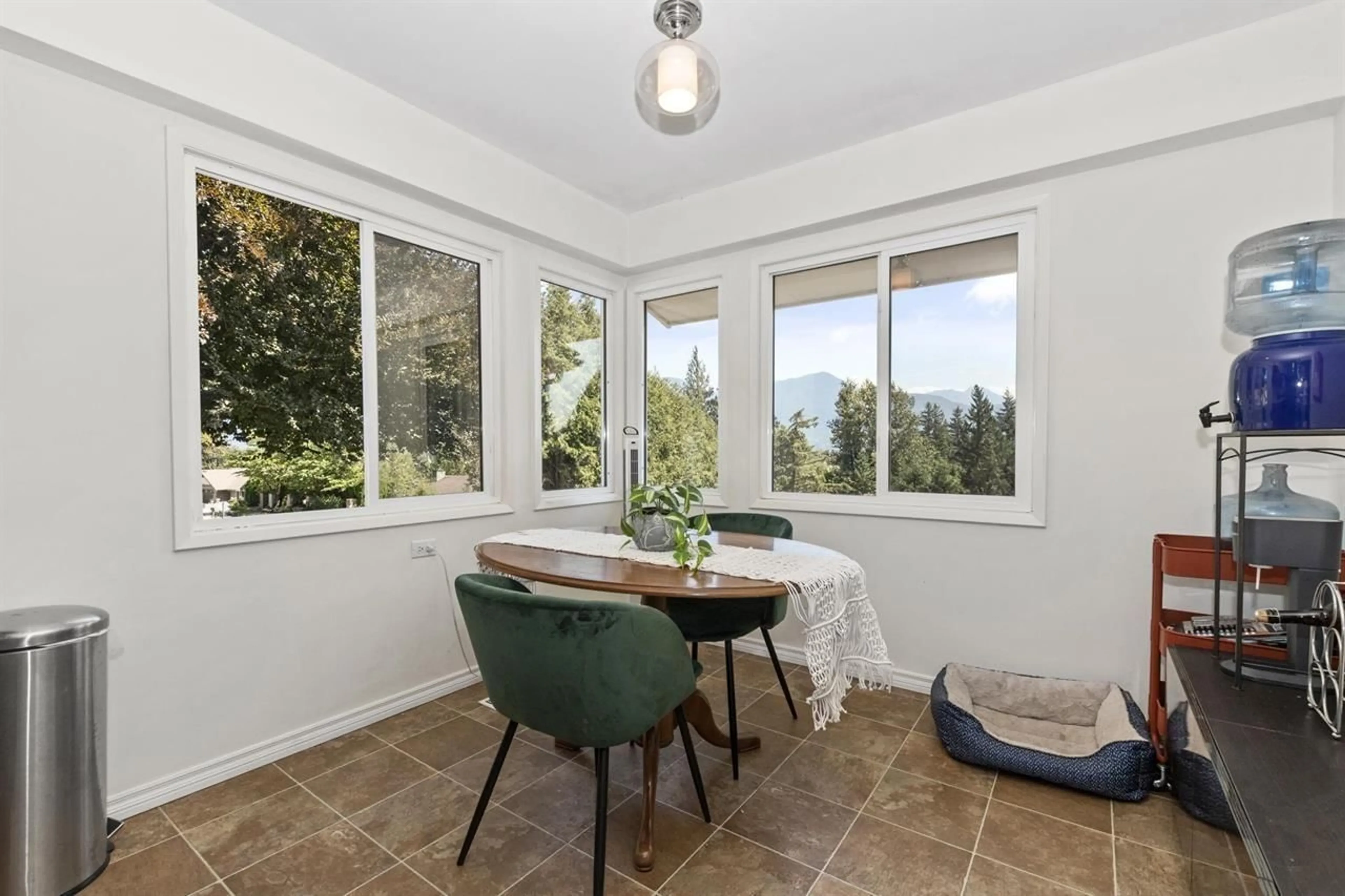Dining room, unknown for 10005 KENSWOOD DRIVE, Chilliwack British Columbia V2P7N5