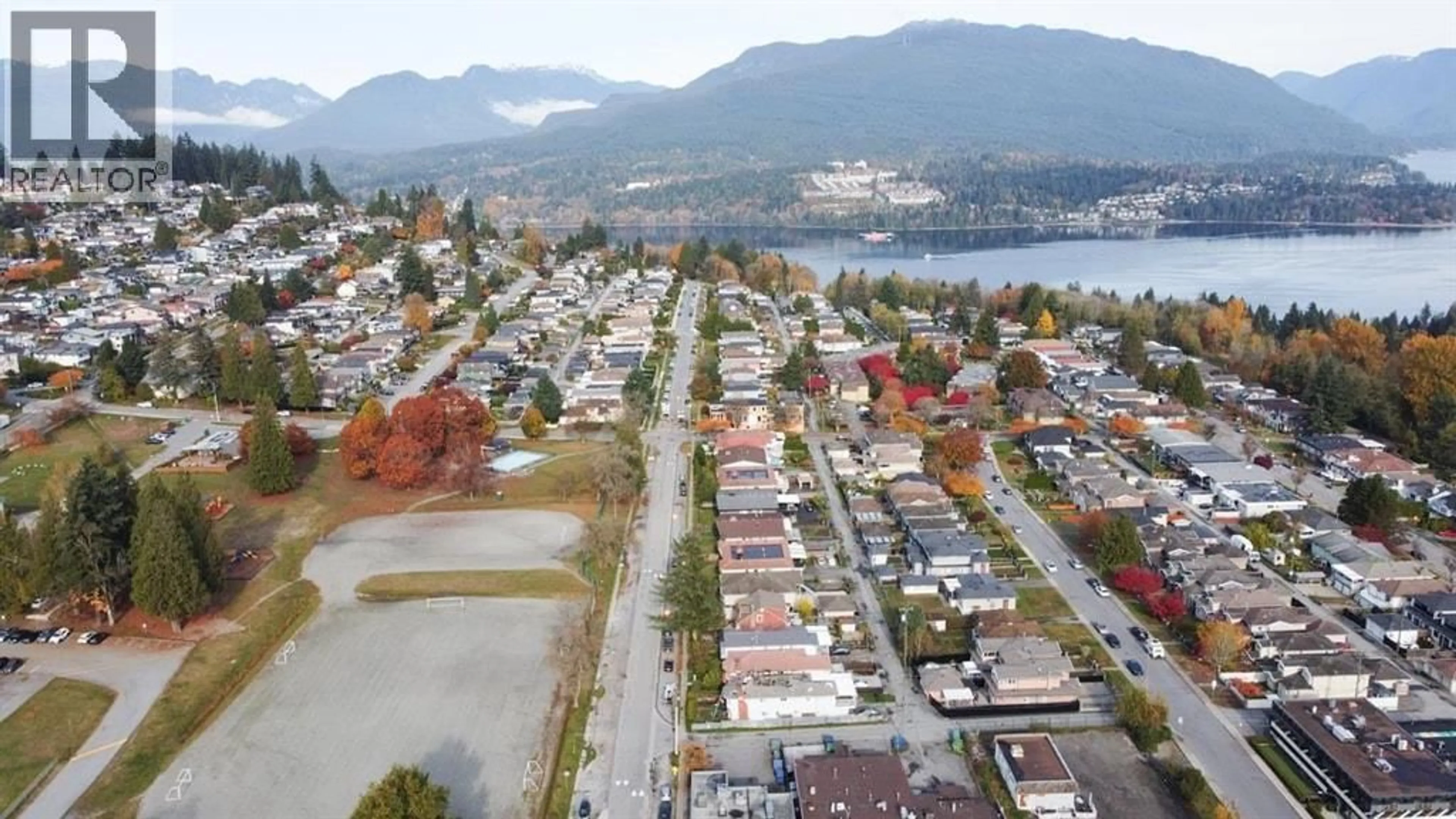 Blurry image for 24 WARWICK AVENUE, Burnaby British Columbia V5B3X3