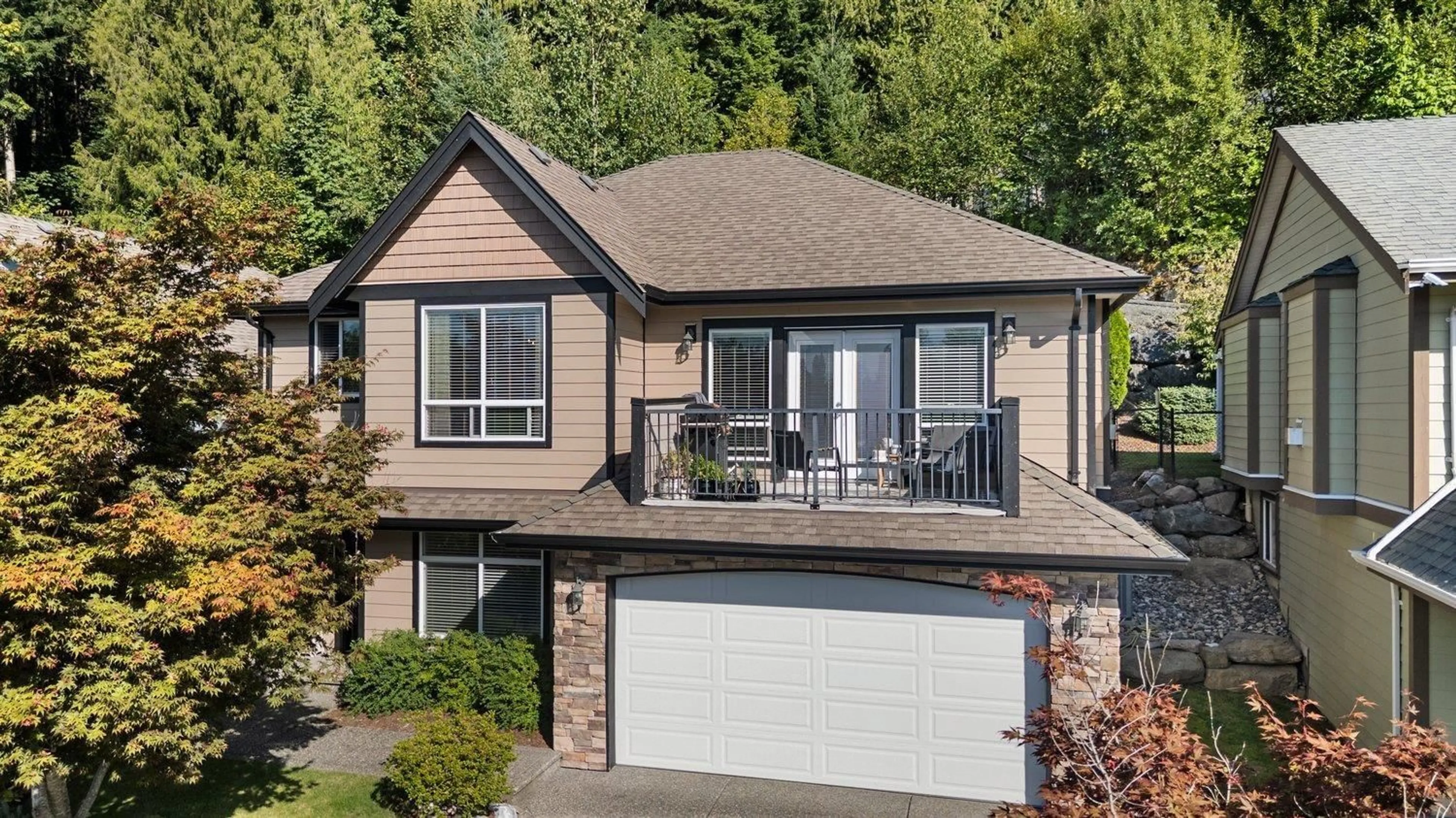 Home with vinyl exterior material, street for 8 - 50354 ADELAIDE PLACE, Chilliwack British Columbia V4Z0A1