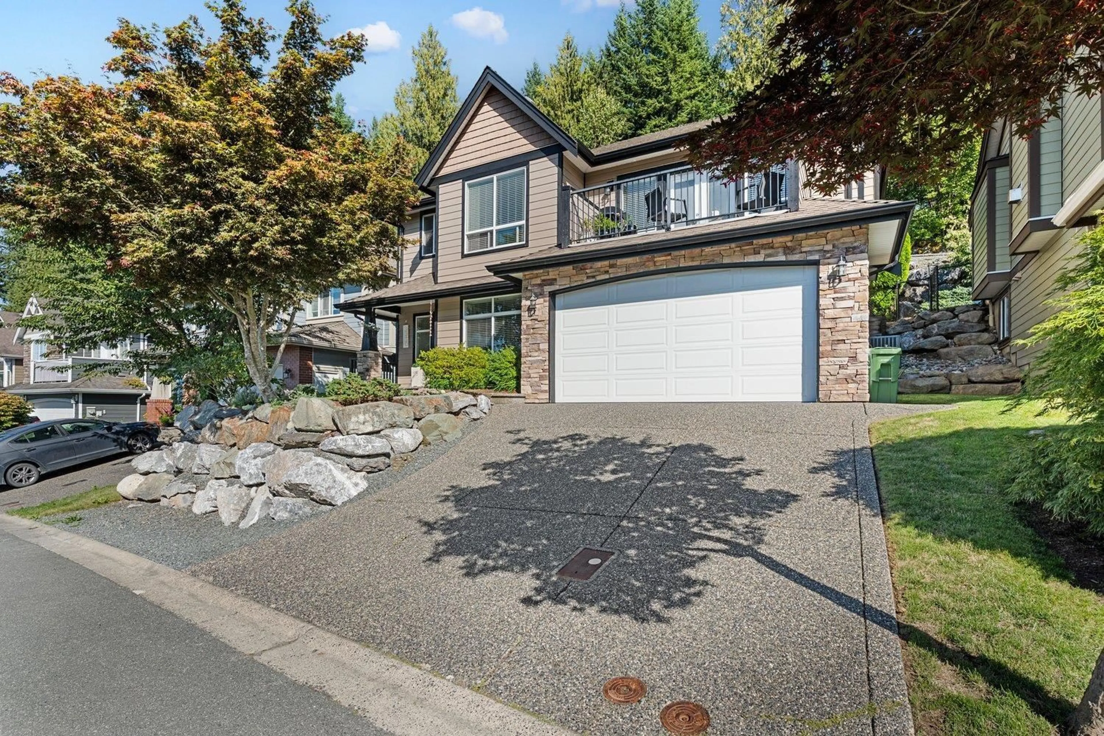 Home with vinyl exterior material, street for 8 - 50354 ADELAIDE PLACE, Chilliwack British Columbia V4Z0A1