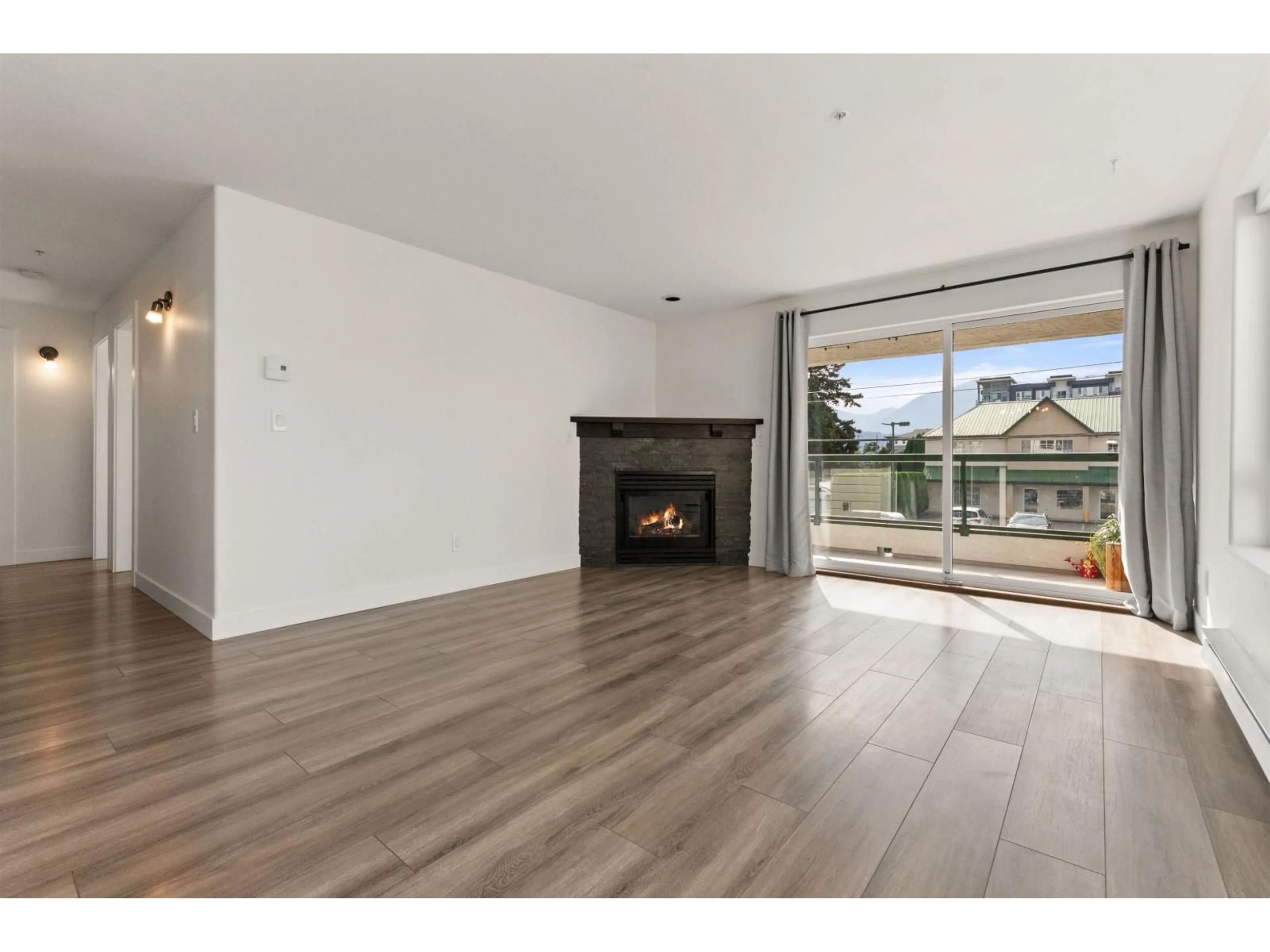 Unknown for 201 - 7415 SHAW AVENUE, Chilliwack British Columbia V2R3C1