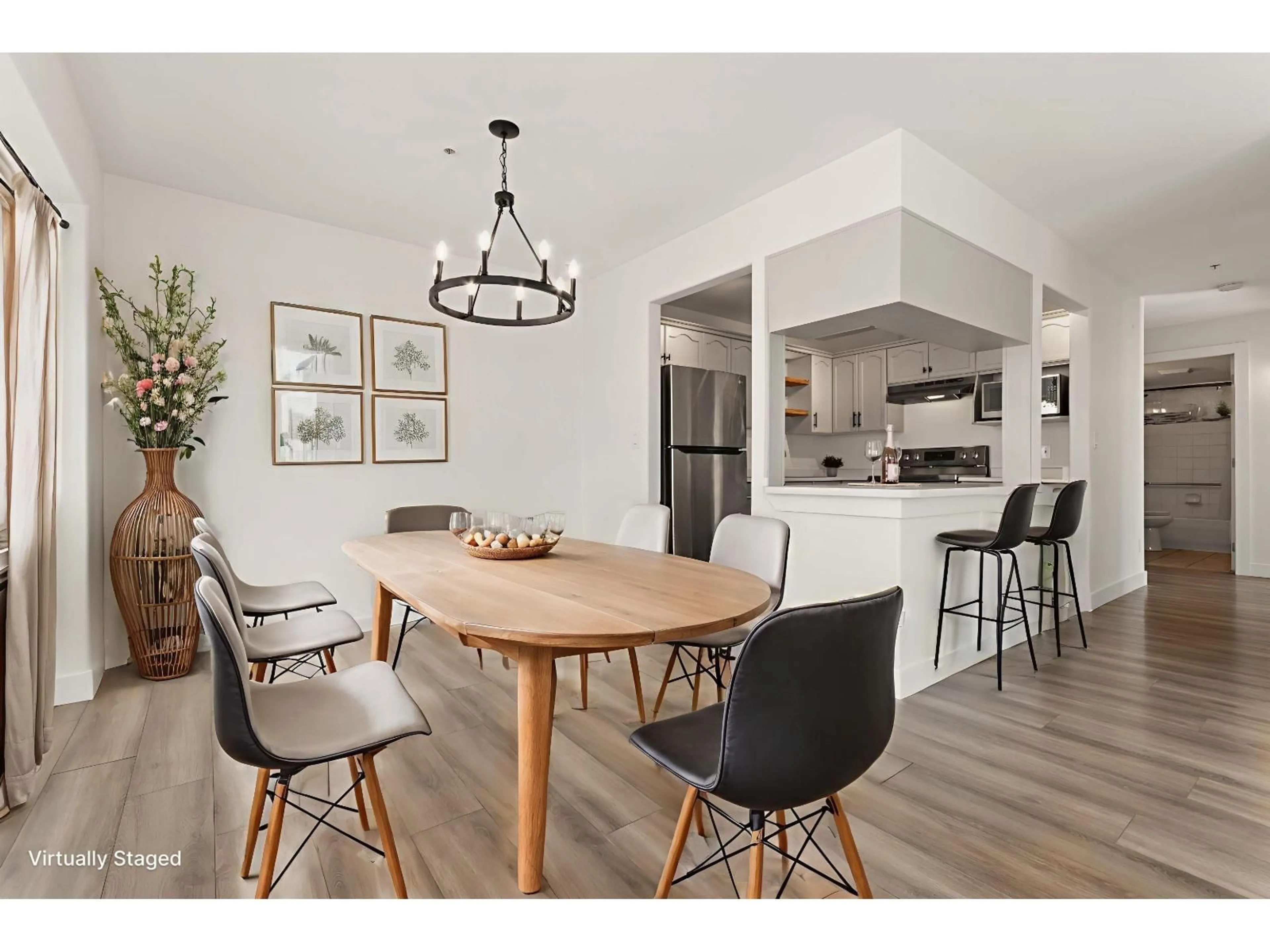 Open concept kitchen, wood/laminate floor for 201 - 7415 SHAW AVENUE, Chilliwack British Columbia V2R3C1