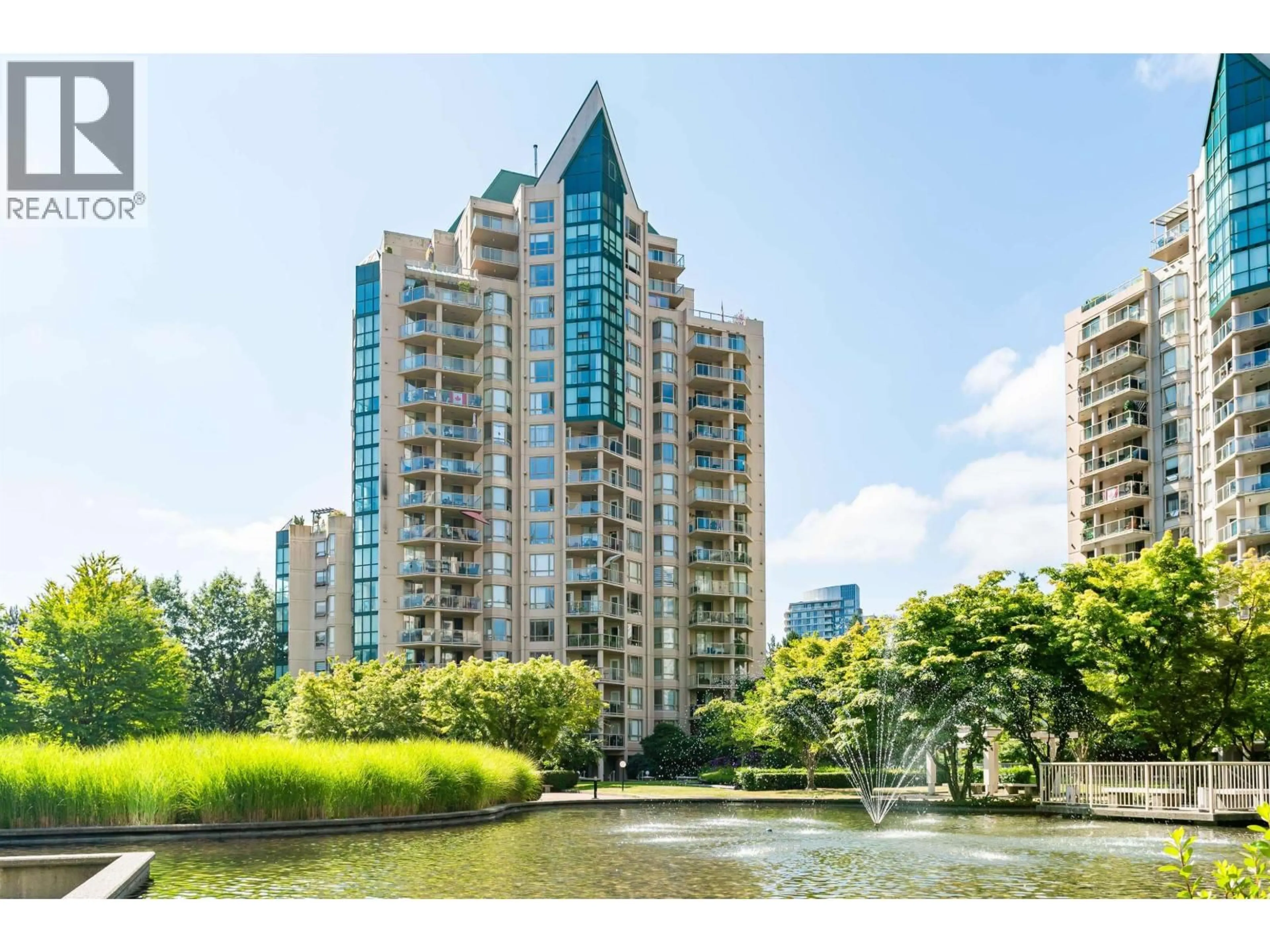 A pic from outside/outdoor area/front of a property/back of a property/a pic from drone, water/lake/river/ocean view for 802 - 1190 PIPELINE ROAD, Coquitlam British Columbia V3B7T9