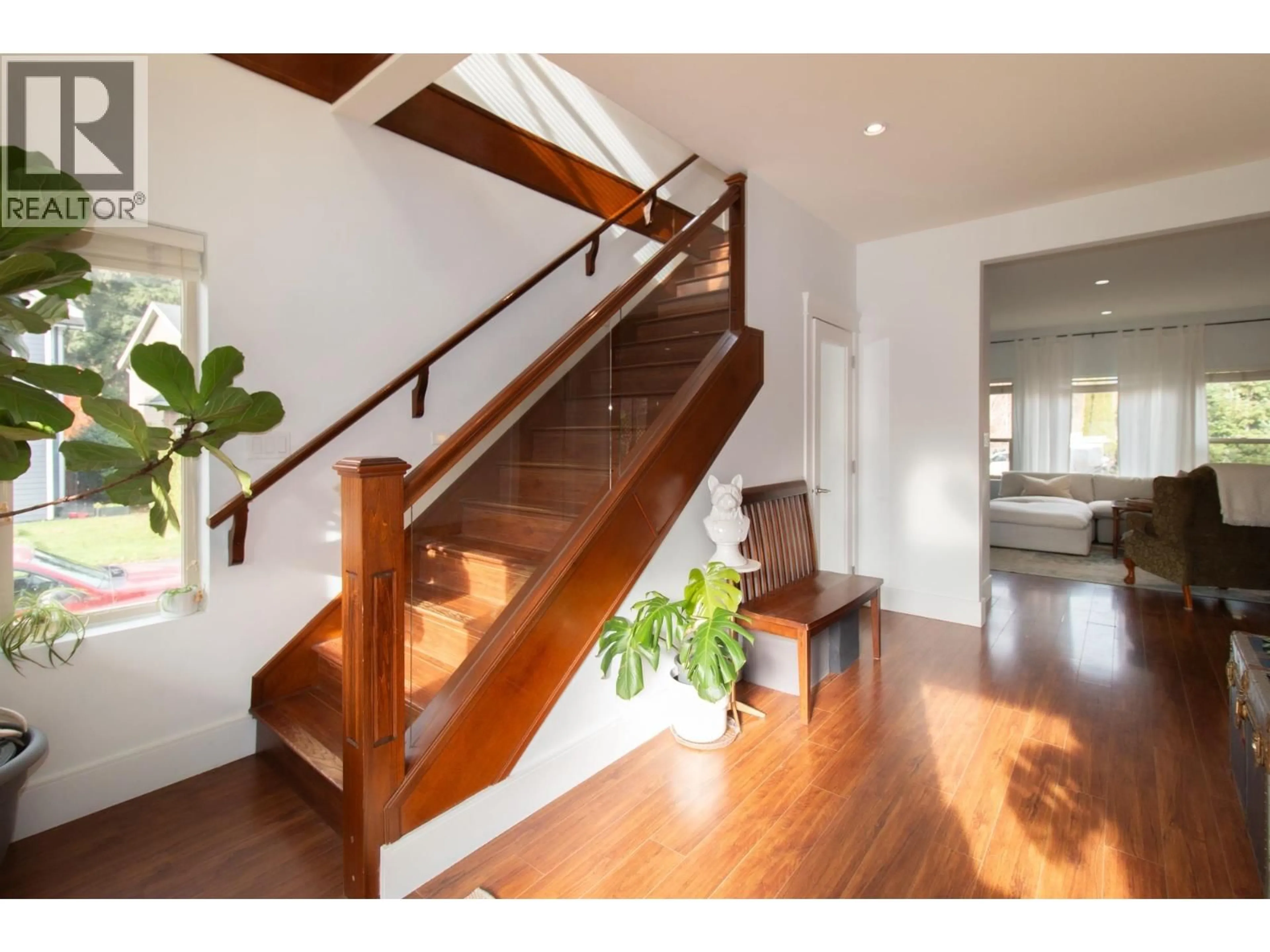 Unknown for 39010 KINGFISHER ROAD, Squamish British Columbia V8B0S9