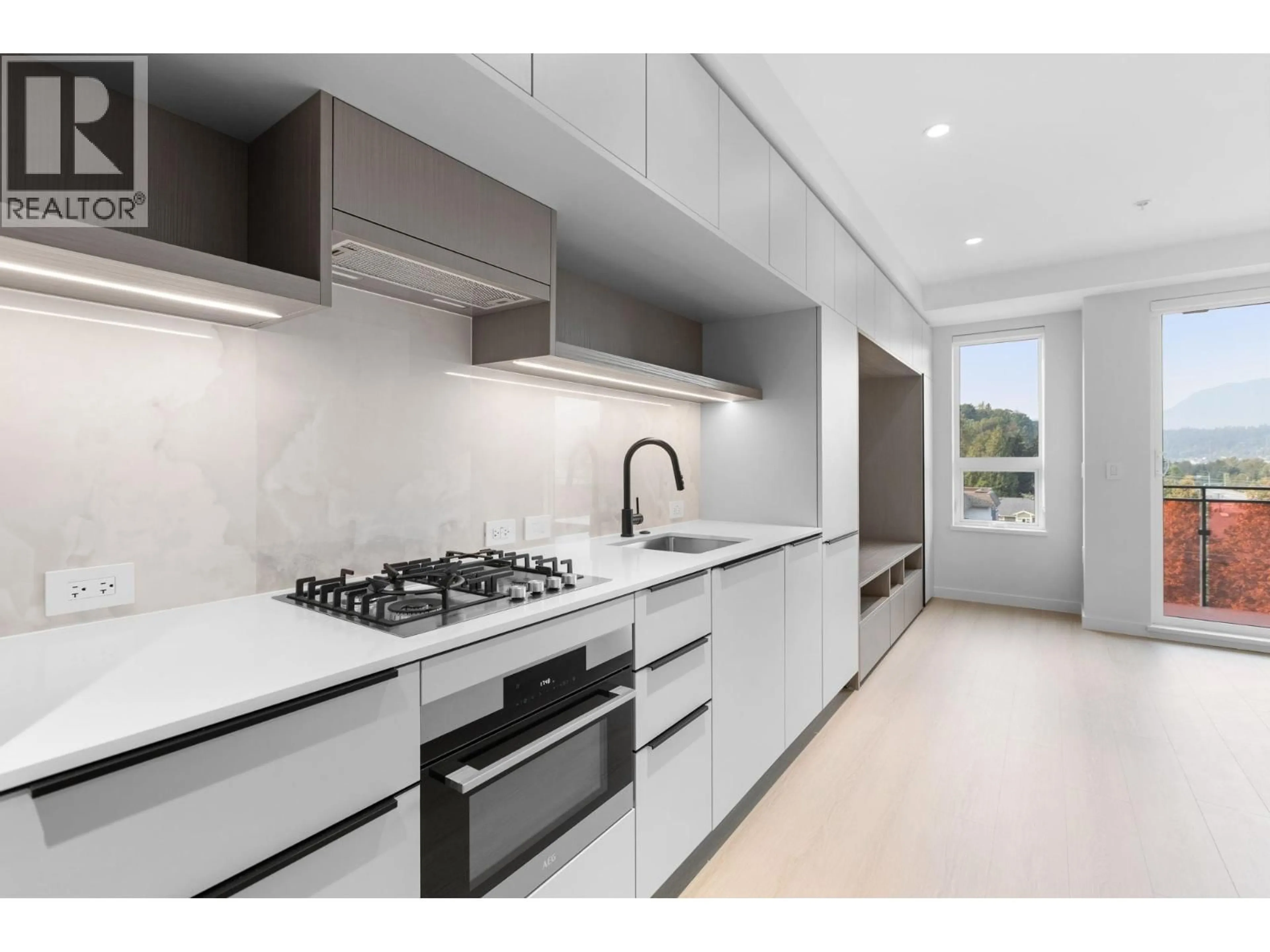 Unknown for 412 - 2015 ST. JOHNS STREET, Port Moody British Columbia V3H0N5