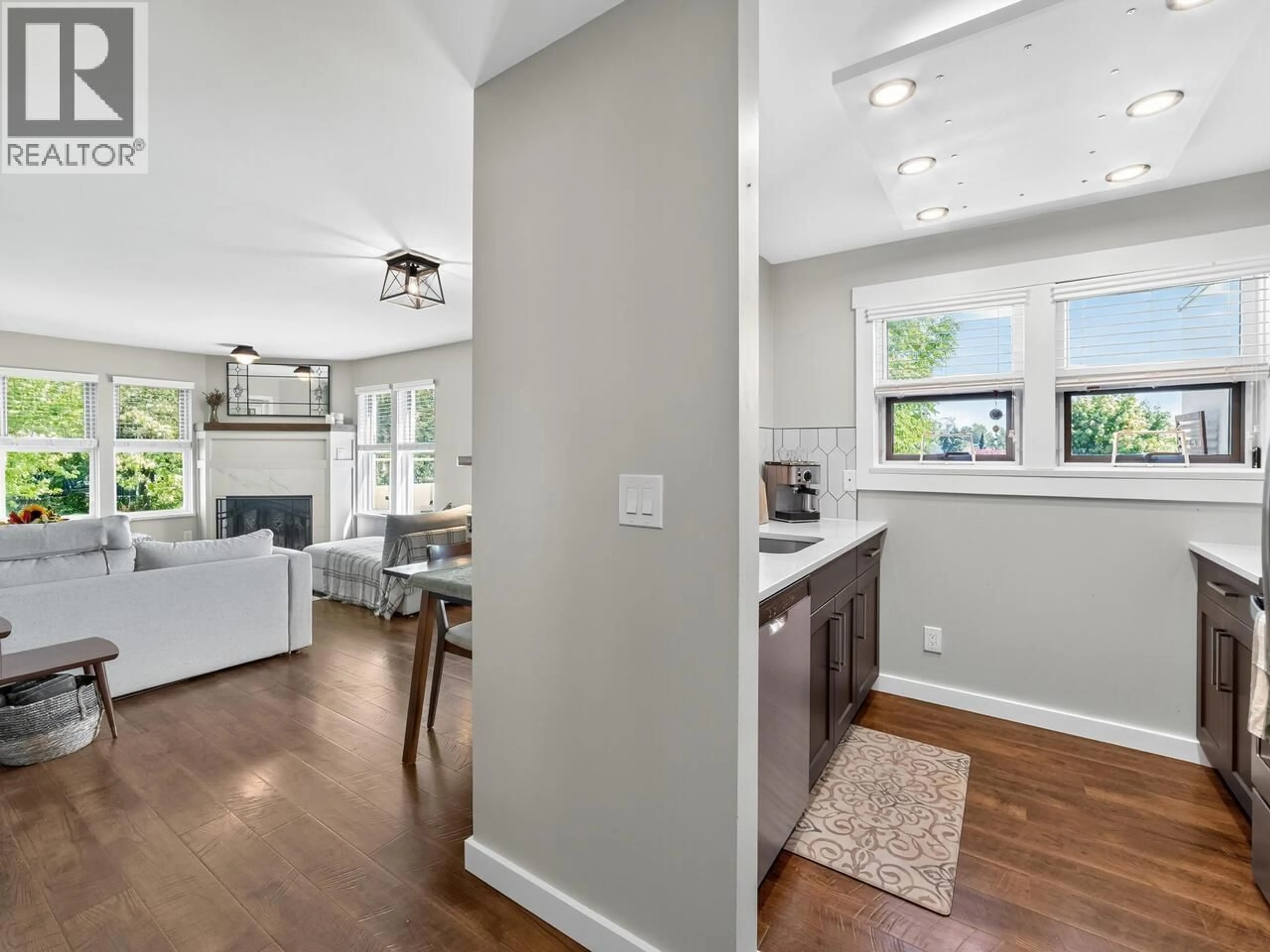 Open concept kitchen, unknown for 105 - 98 LAVAL STREET, Coquitlam British Columbia V3K6S9