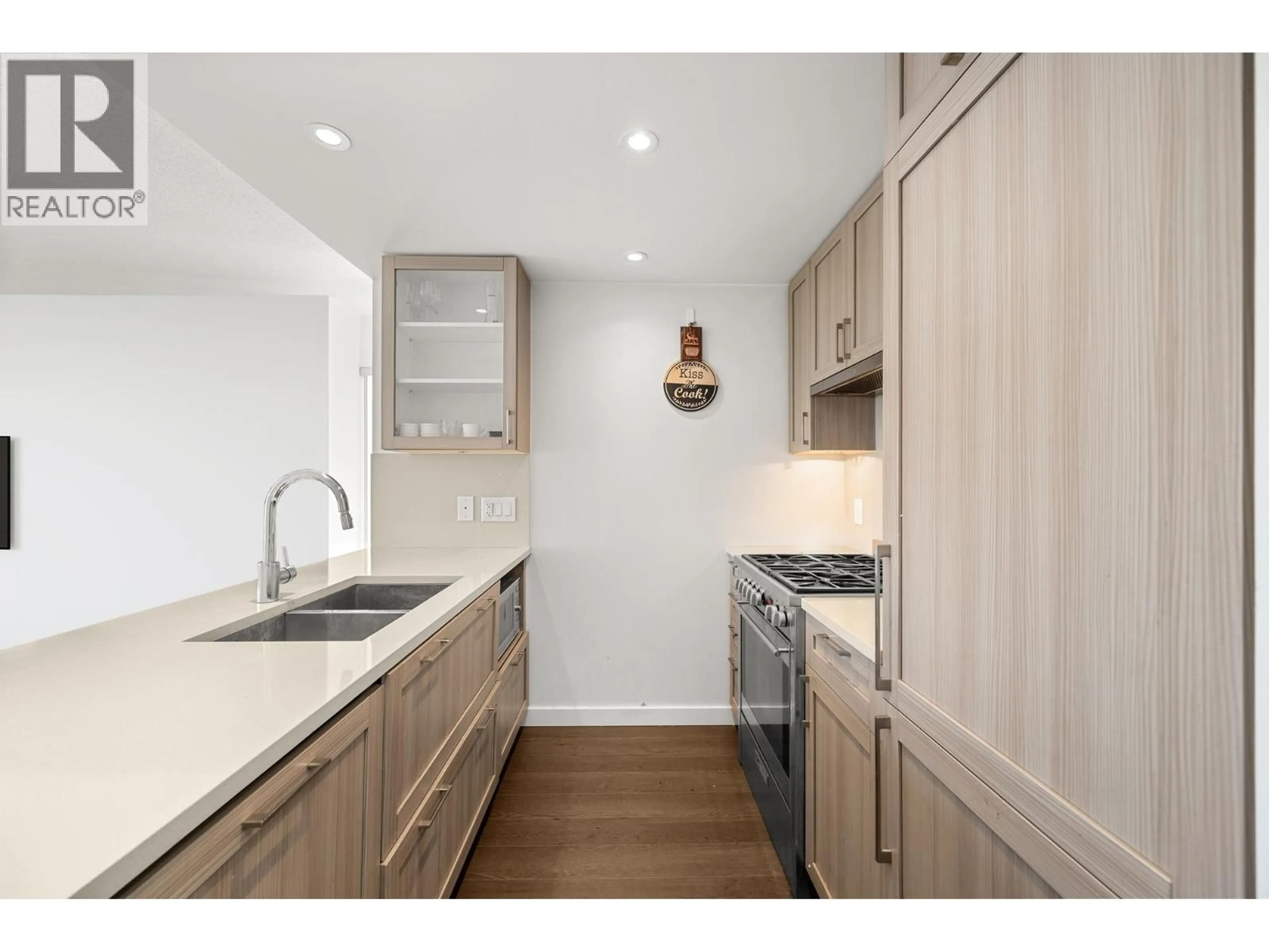 Unknown for 1507 - 5515 BOUNDARY ROAD, Vancouver British Columbia V5R0E3