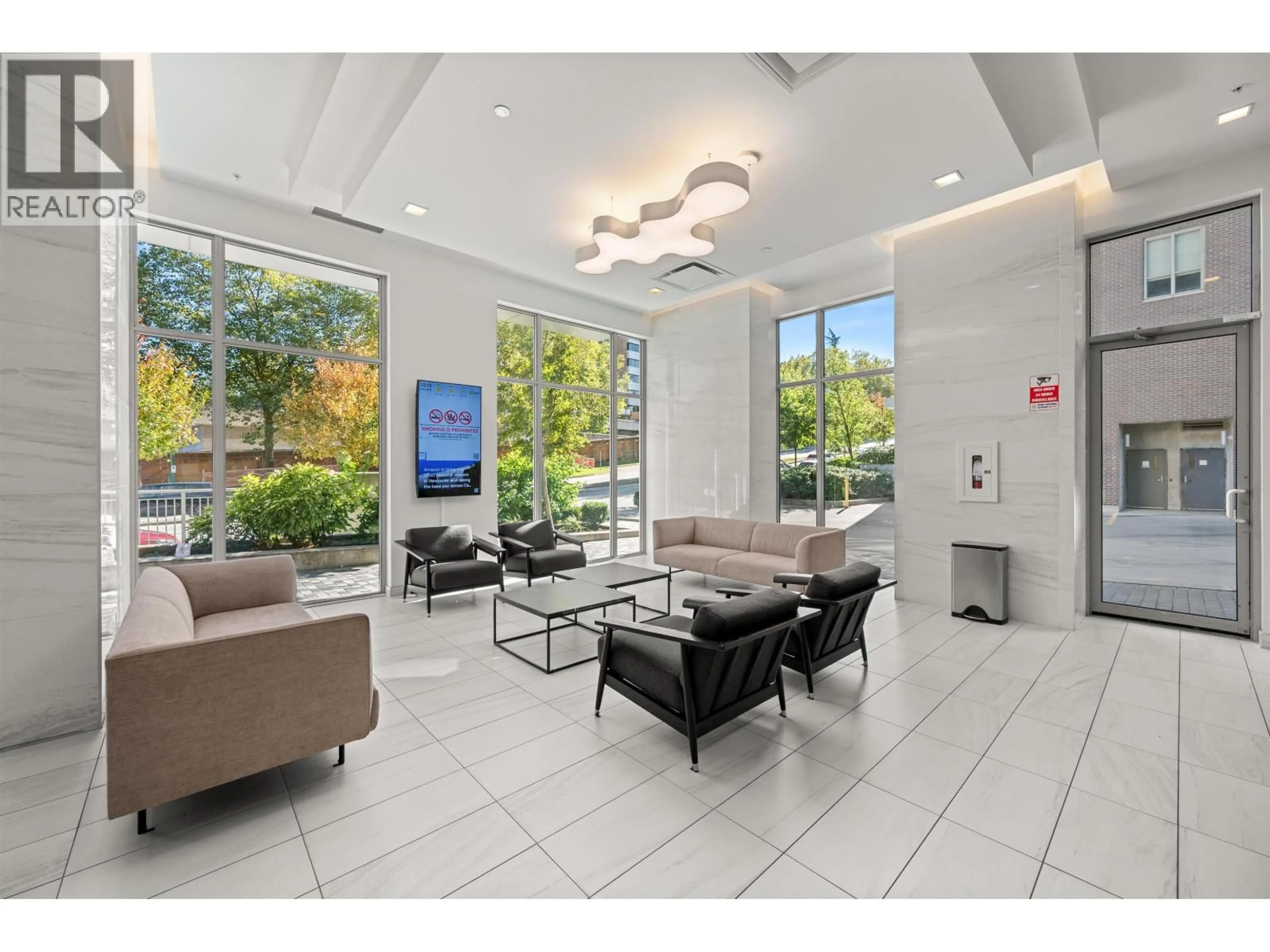 Lobby for 1507 - 5515 BOUNDARY ROAD, Vancouver British Columbia V5R0E3