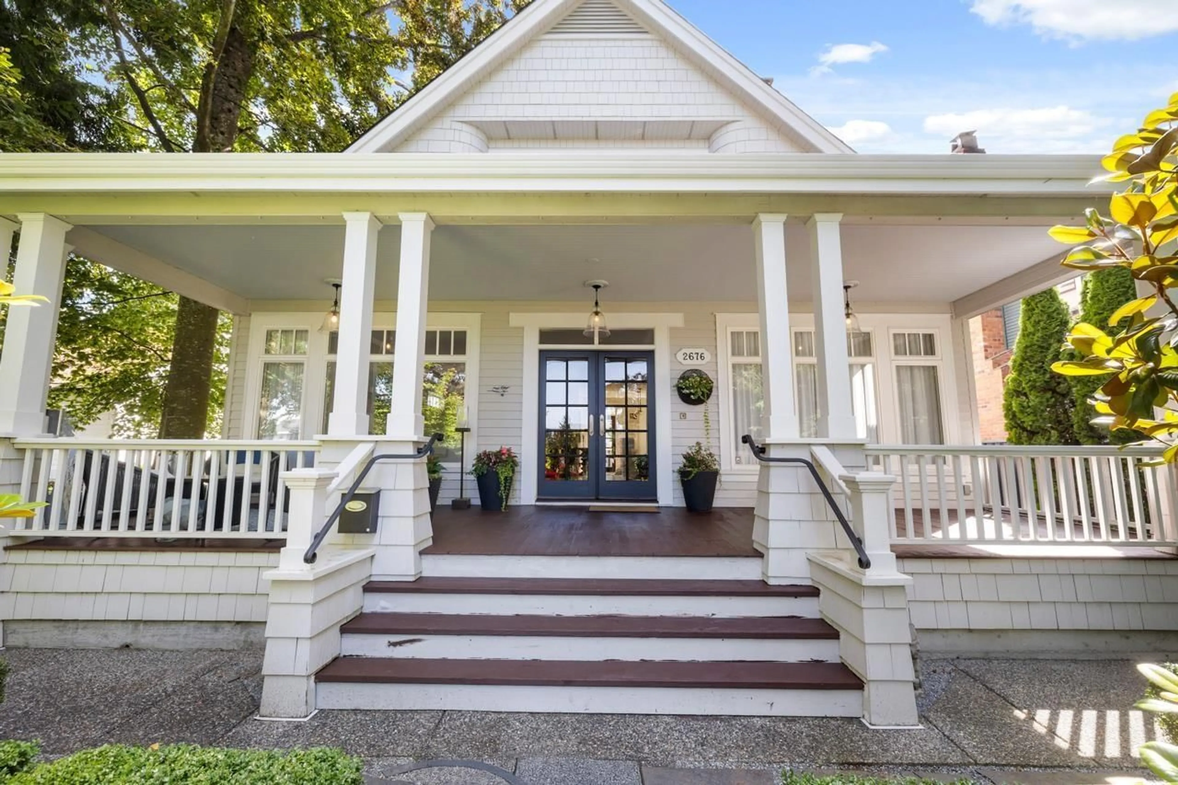 Unknown for 2676 MCBRIDE AVENUE, Surrey British Columbia V4A3G1