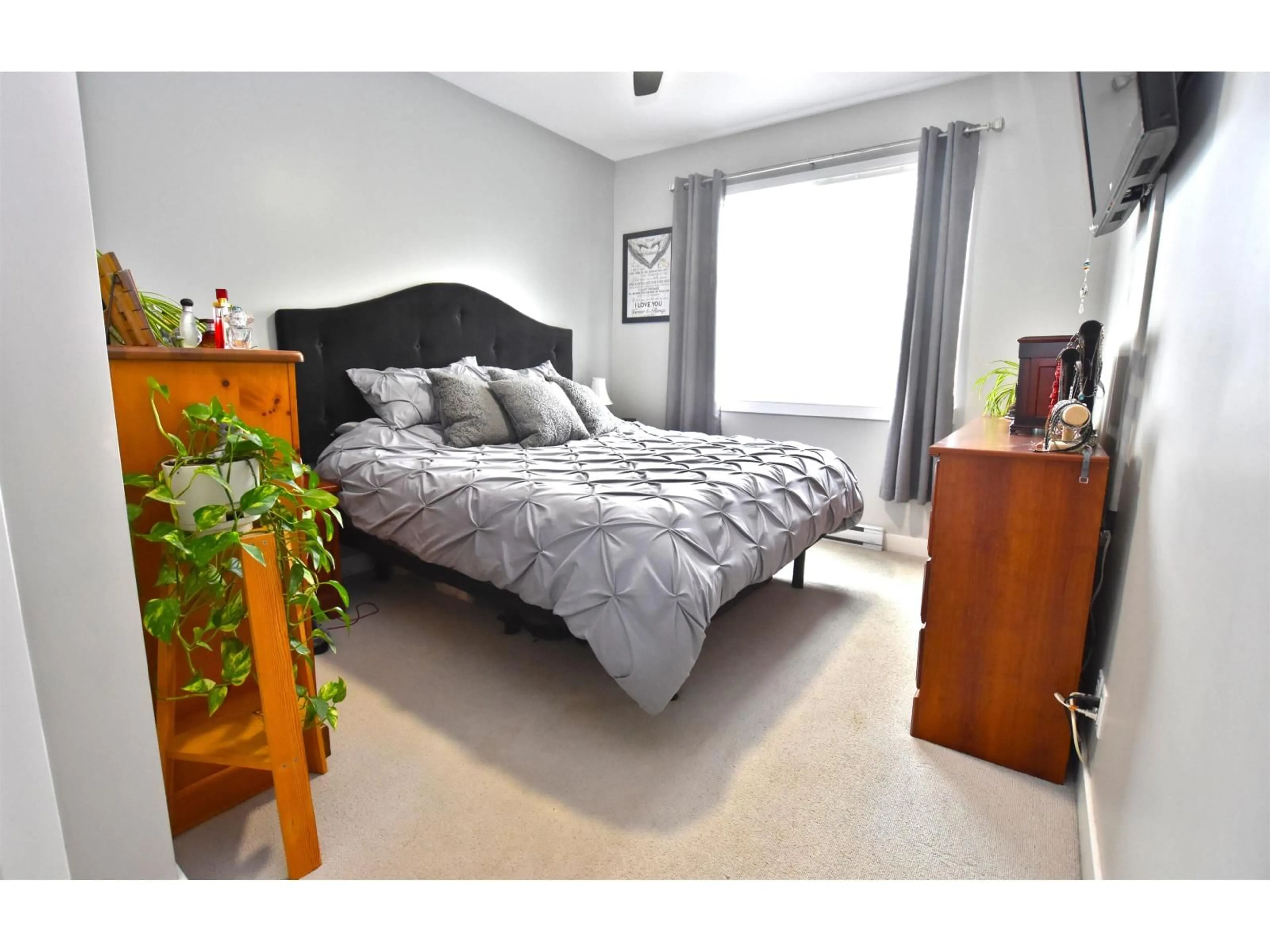 Bedroom with bed, unknown for 307 - 16380 64, Surrey British Columbia V3S6X6