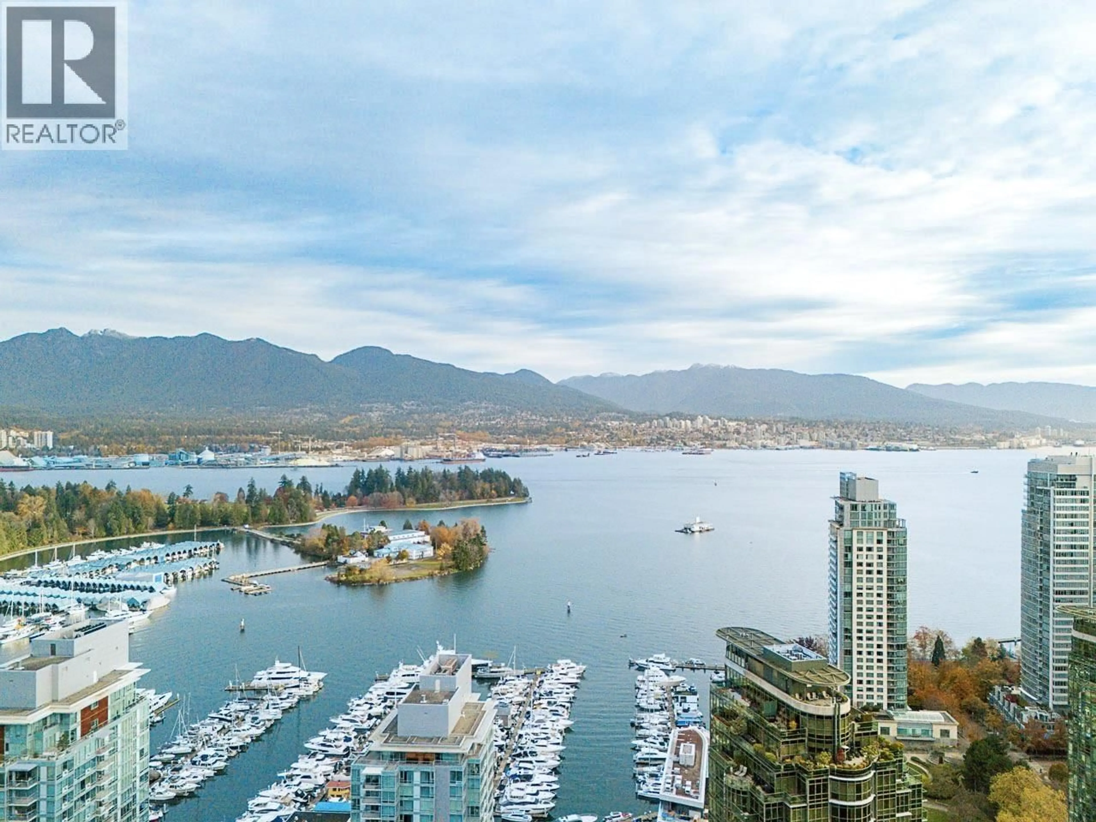 A pic from outside/outdoor area/front of a property/back of a property/a pic from drone, water/lake/river/ocean view for 906 - 1333 GEORGIA STREET, Vancouver British Columbia V6E4V3