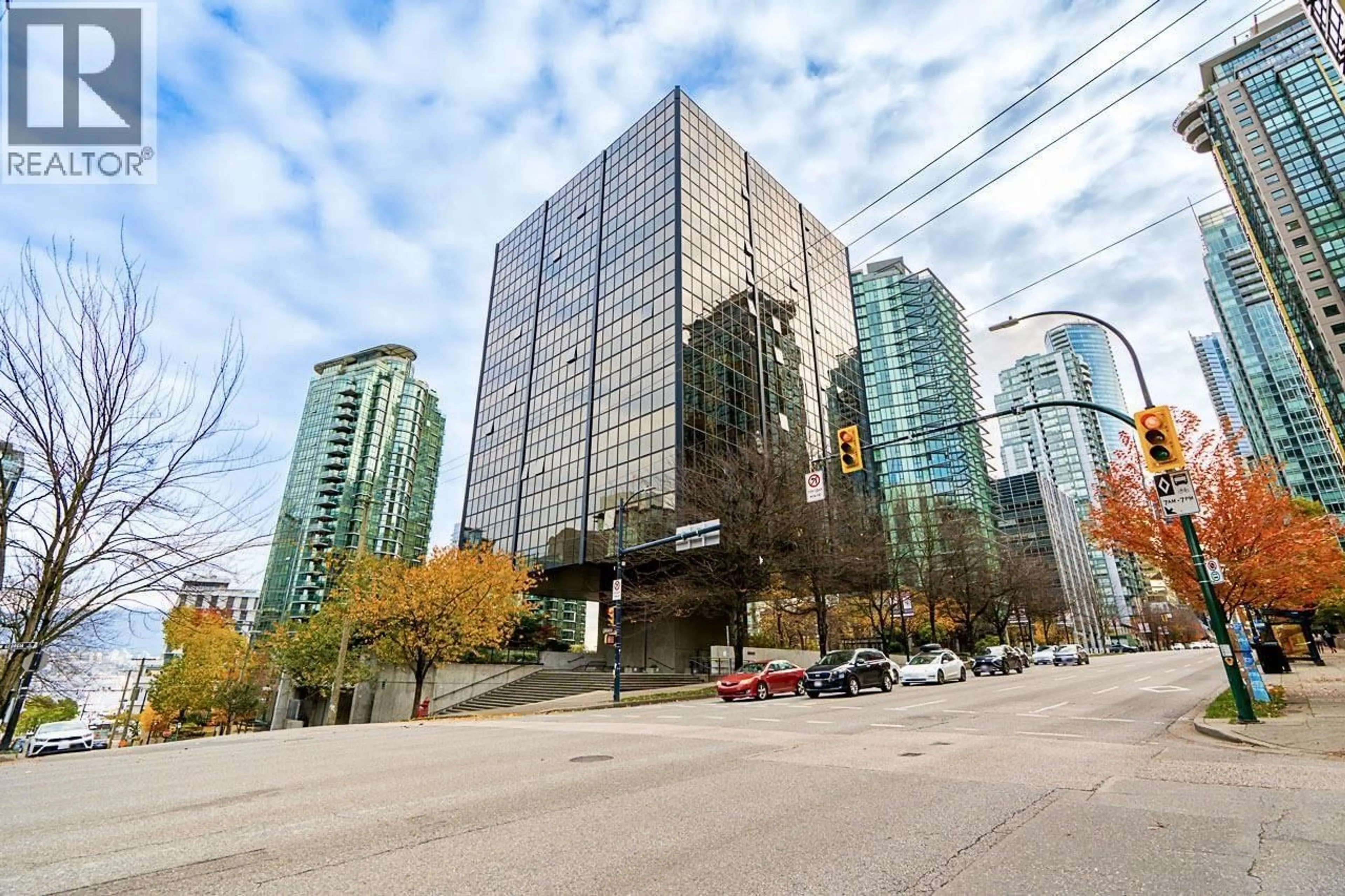 Unknown for 906 - 1333 GEORGIA STREET, Vancouver British Columbia V6E4V3