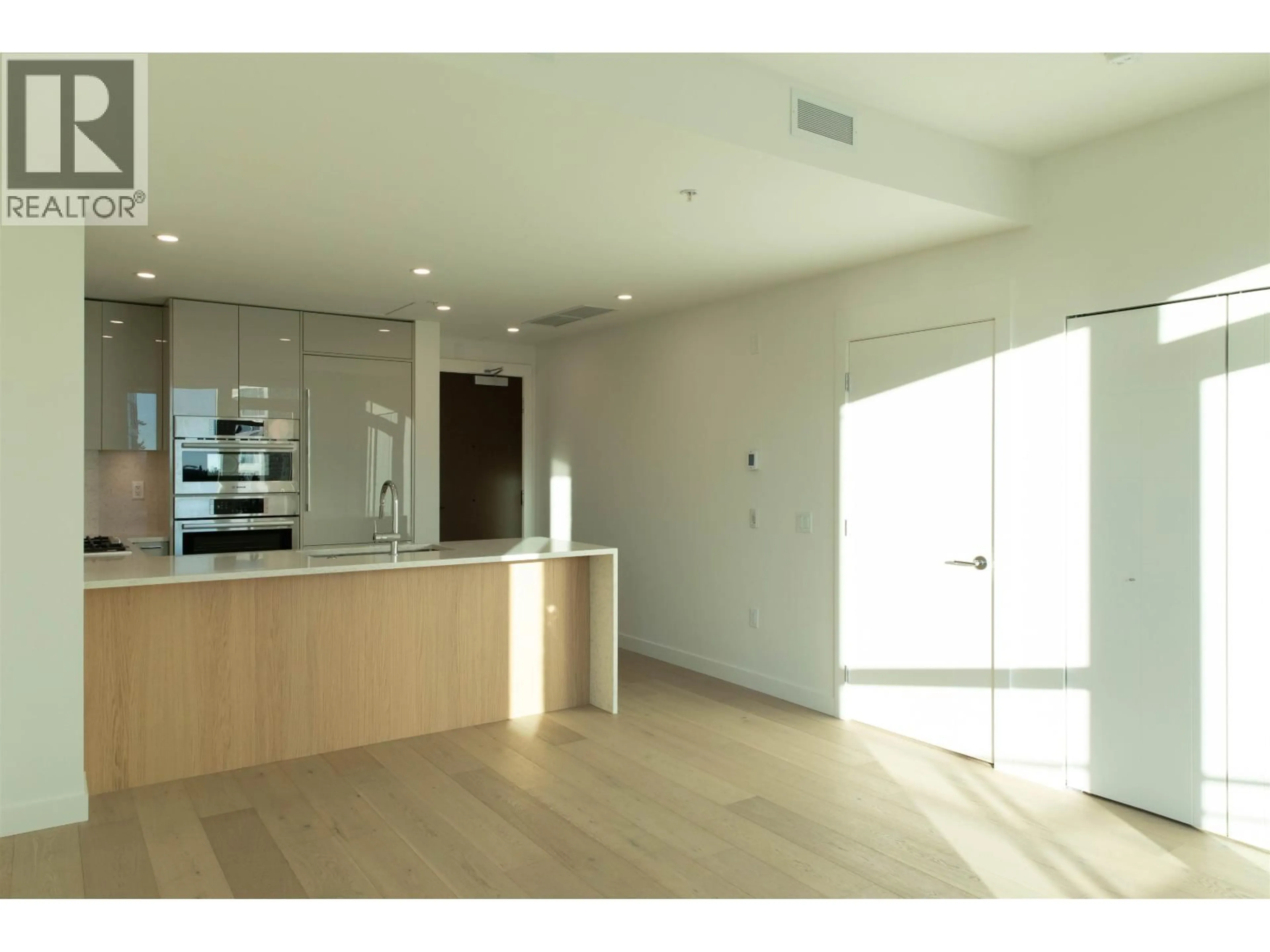 Unknown for 409 - 5058 CAMBIE STREET, Vancouver British Columbia V5Z2Z5