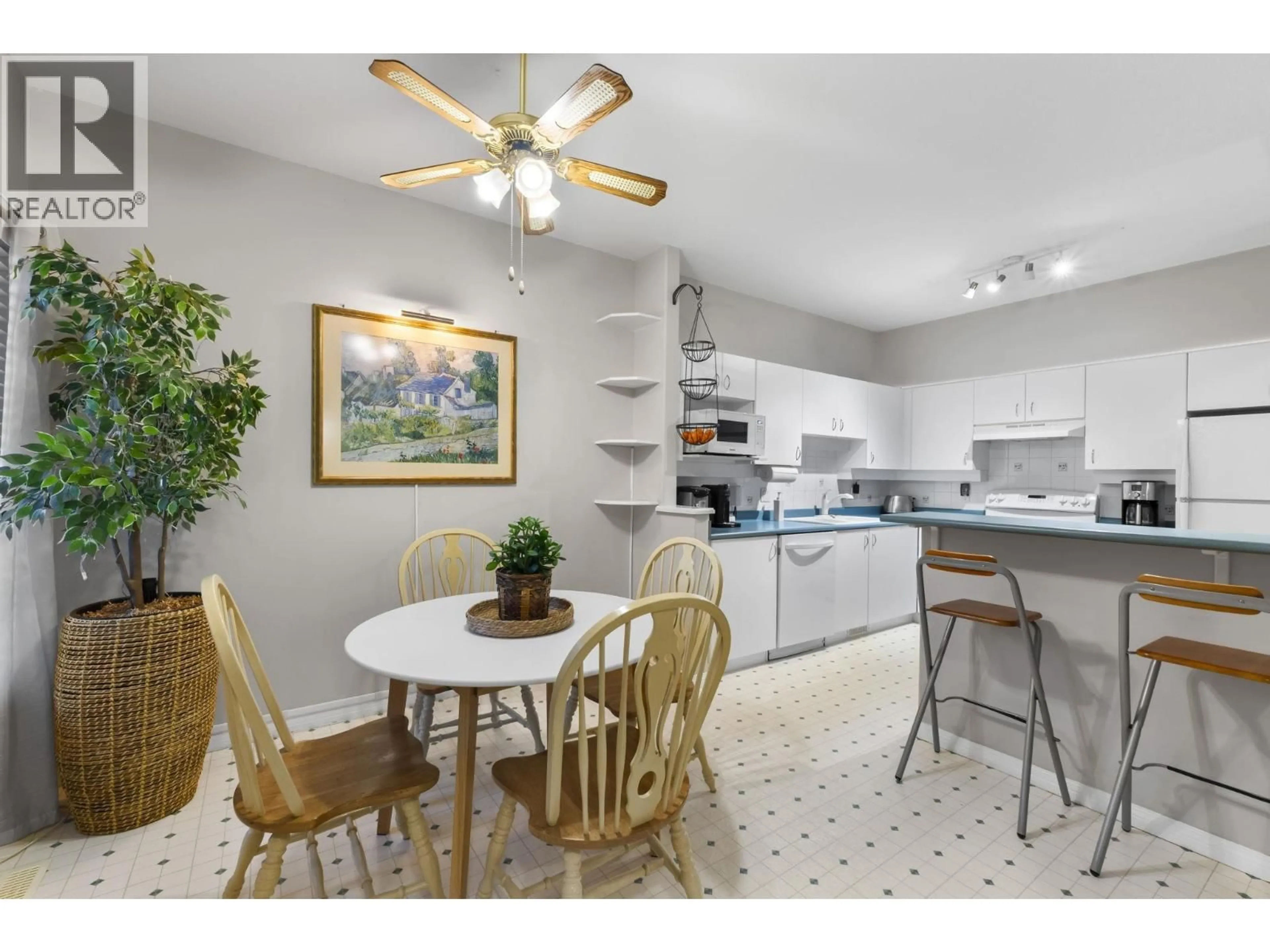 Open concept kitchen, unknown for 16 - 1765 PADDOCK DRIVE, Coquitlam British Columbia V3E3J1