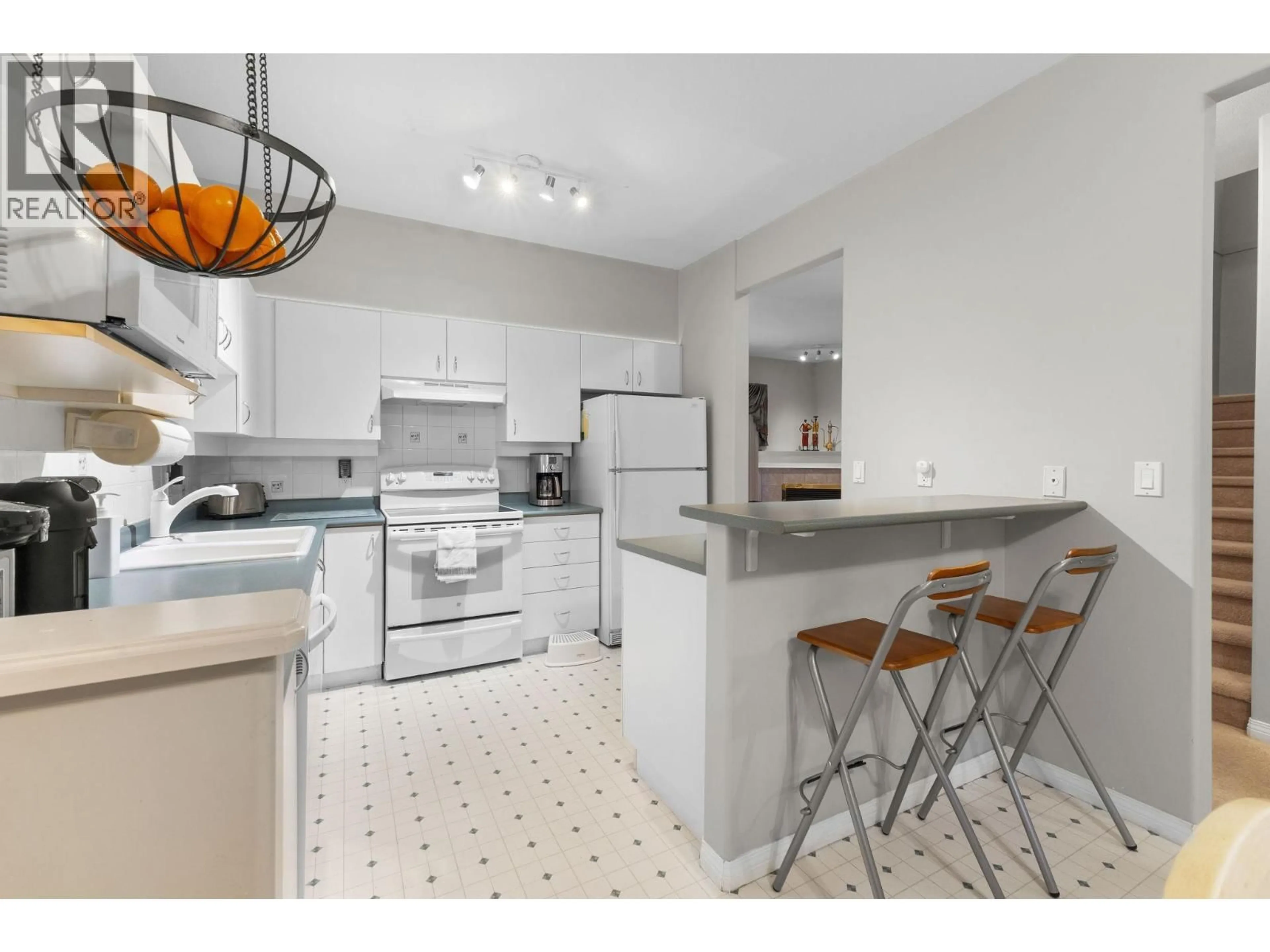 Open concept kitchen, ceramic/tile floor for 16 - 1765 PADDOCK DRIVE, Coquitlam British Columbia V3E3J1