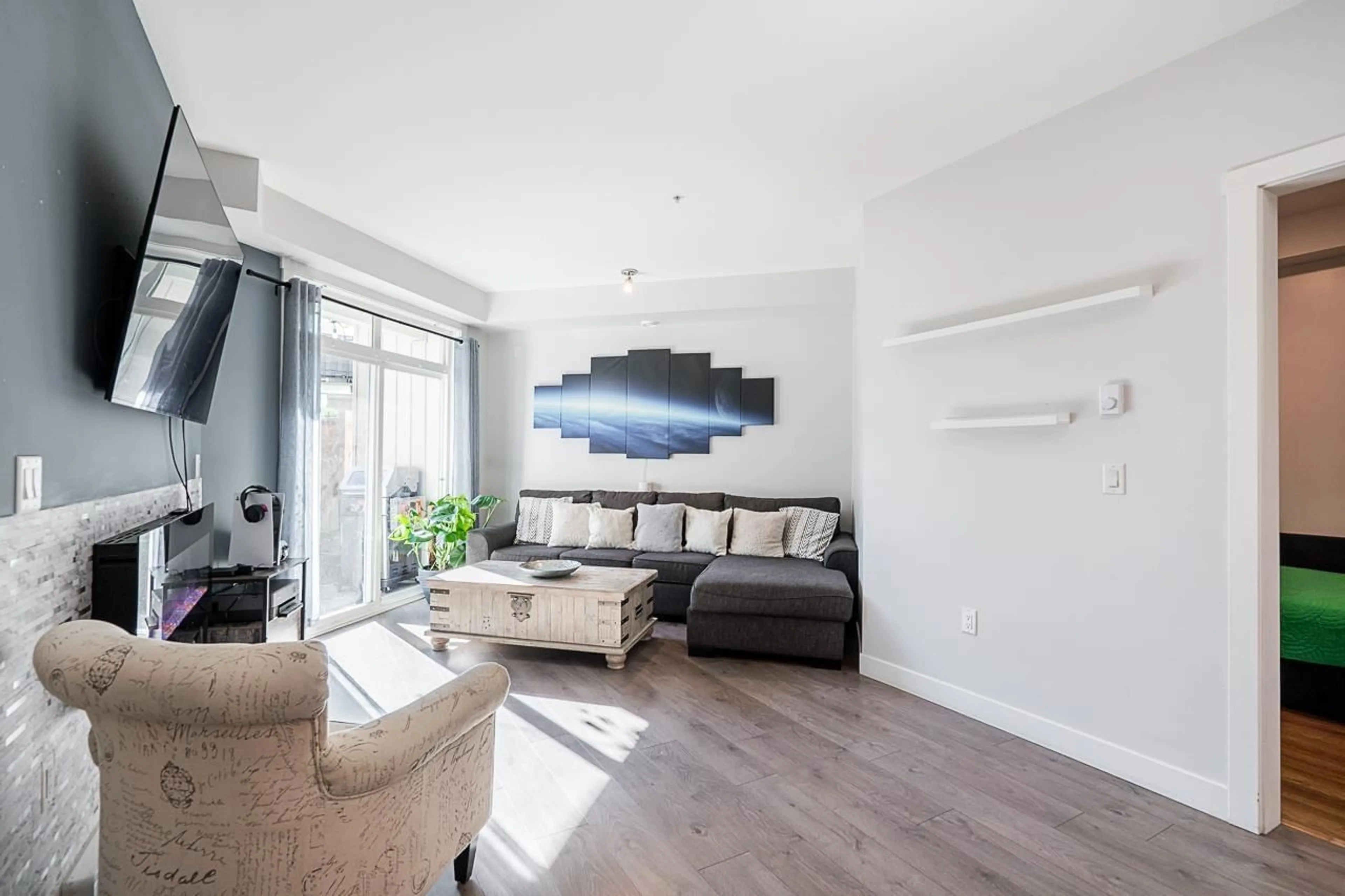 Living room with furniture, unknown for 103 - 19940 BRYDON CRESCENT, Langley British Columbia V3A0K8