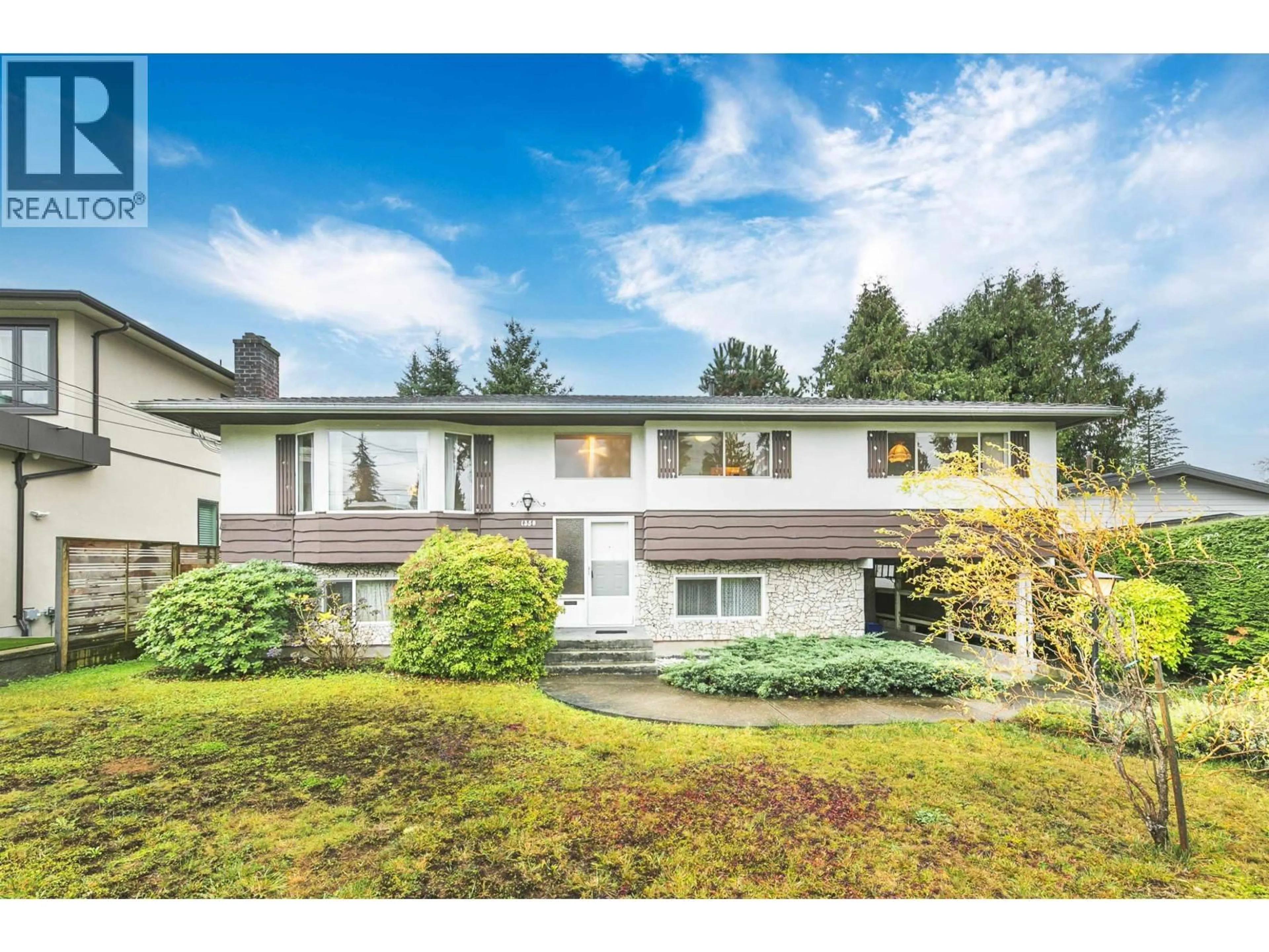 Home with vinyl exterior material, unknown for 1350 GROVER AVENUE, Coquitlam British Columbia V3J3G2