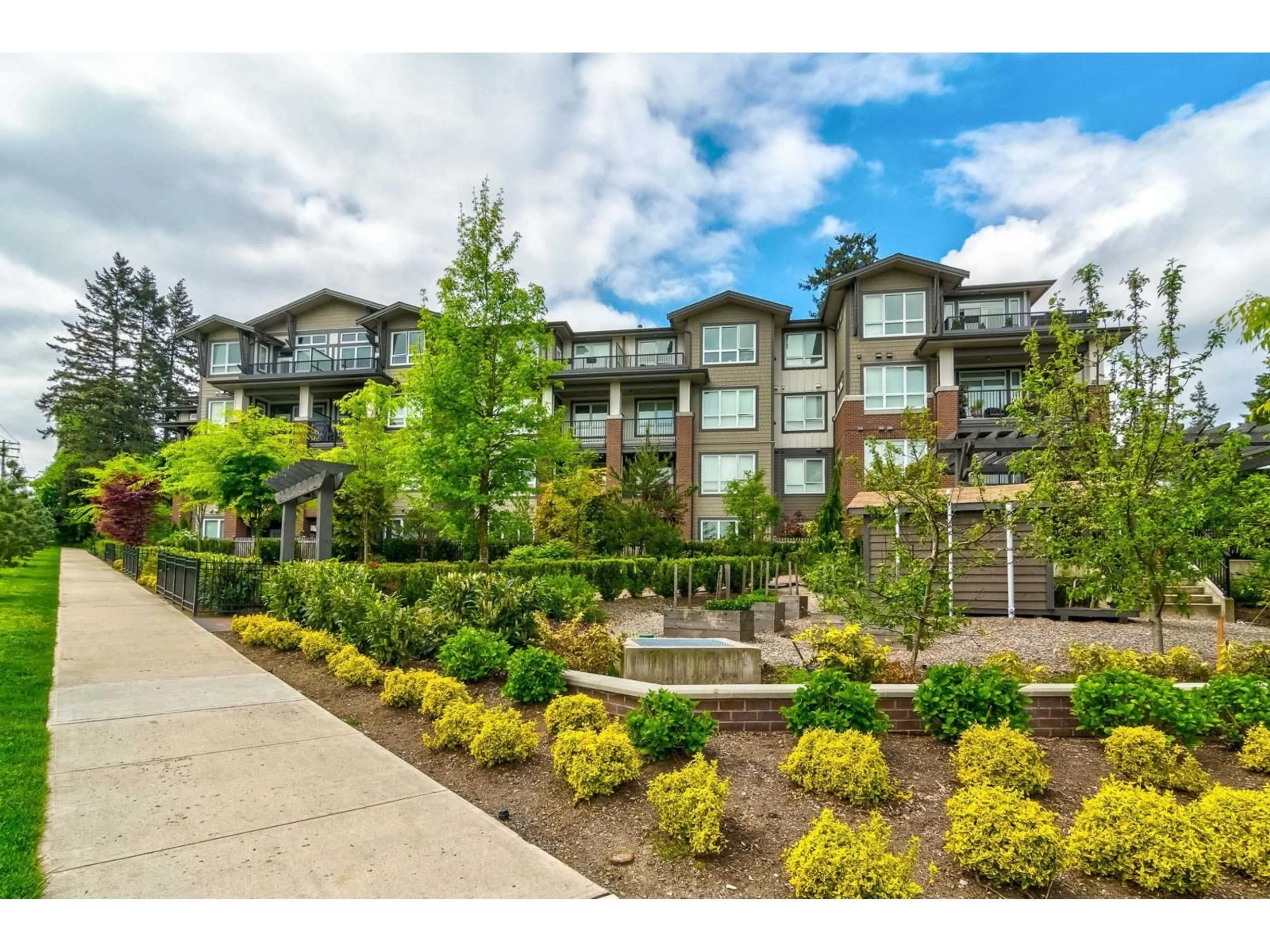 Unknown for 208 - 15188 29A AVENUE, Surrey British Columbia V4P1H1