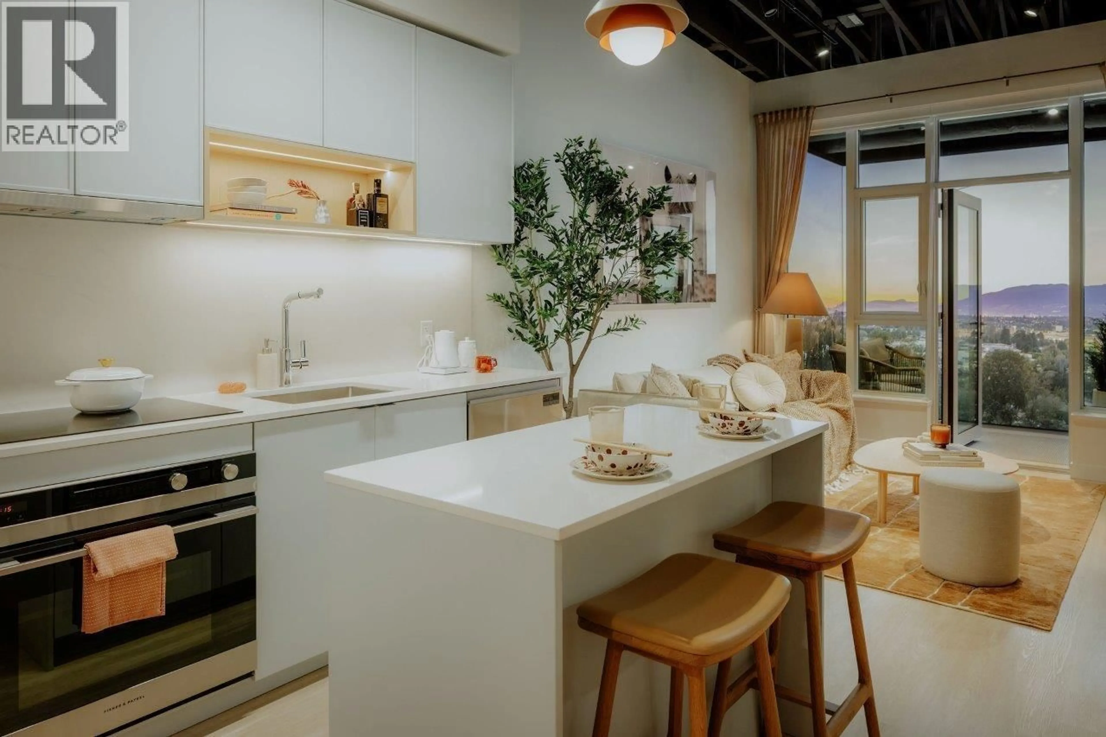 Open concept kitchen, ceramic/tile floor for 308 - 3633 WILLINGDON AVENUE, Burnaby British Columbia V0V0V0