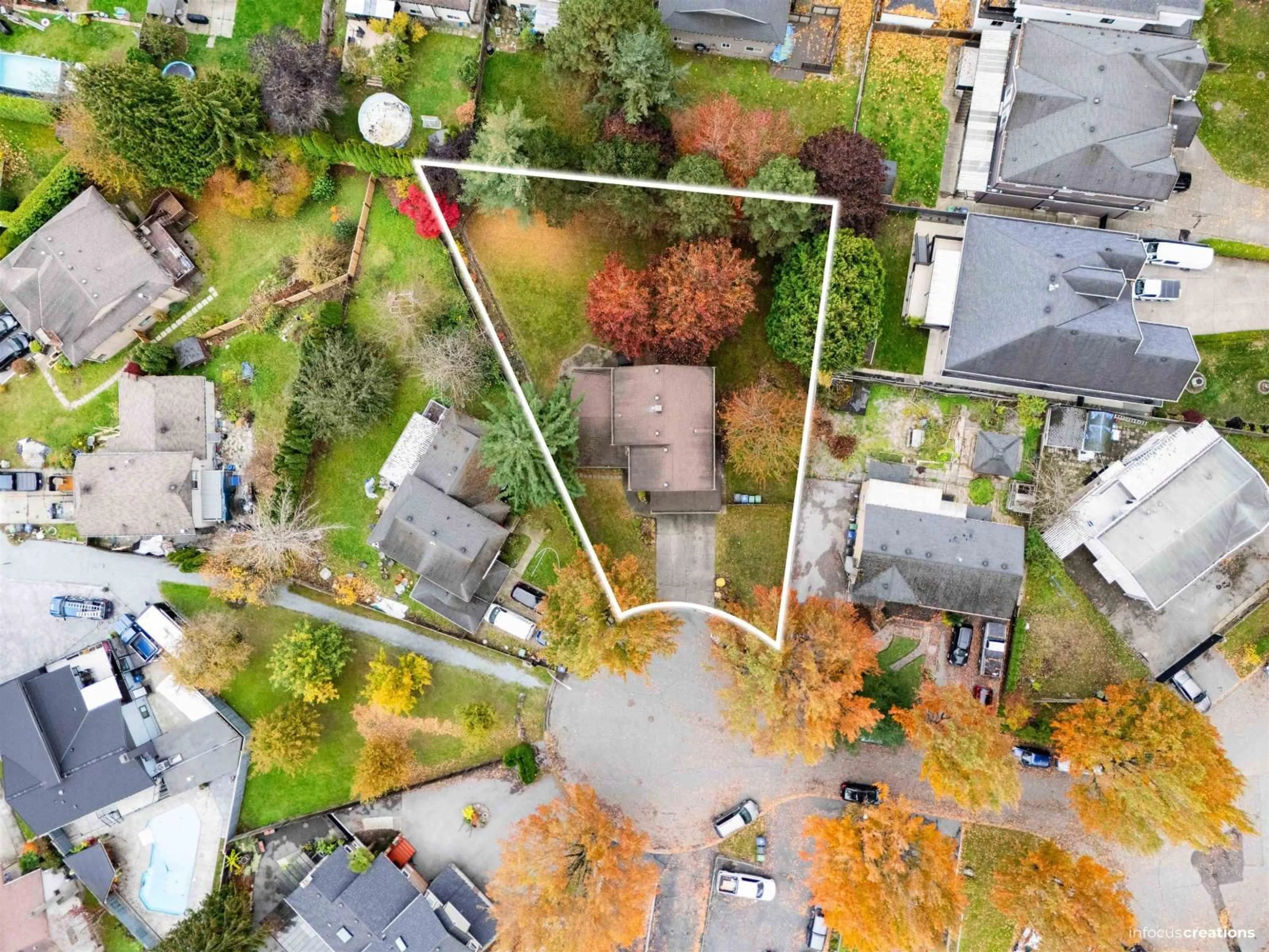 A pic from outside/outdoor area/front of a property/back of a property/a pic from drone, street for 8986 146A, Surrey British Columbia V3R7C2