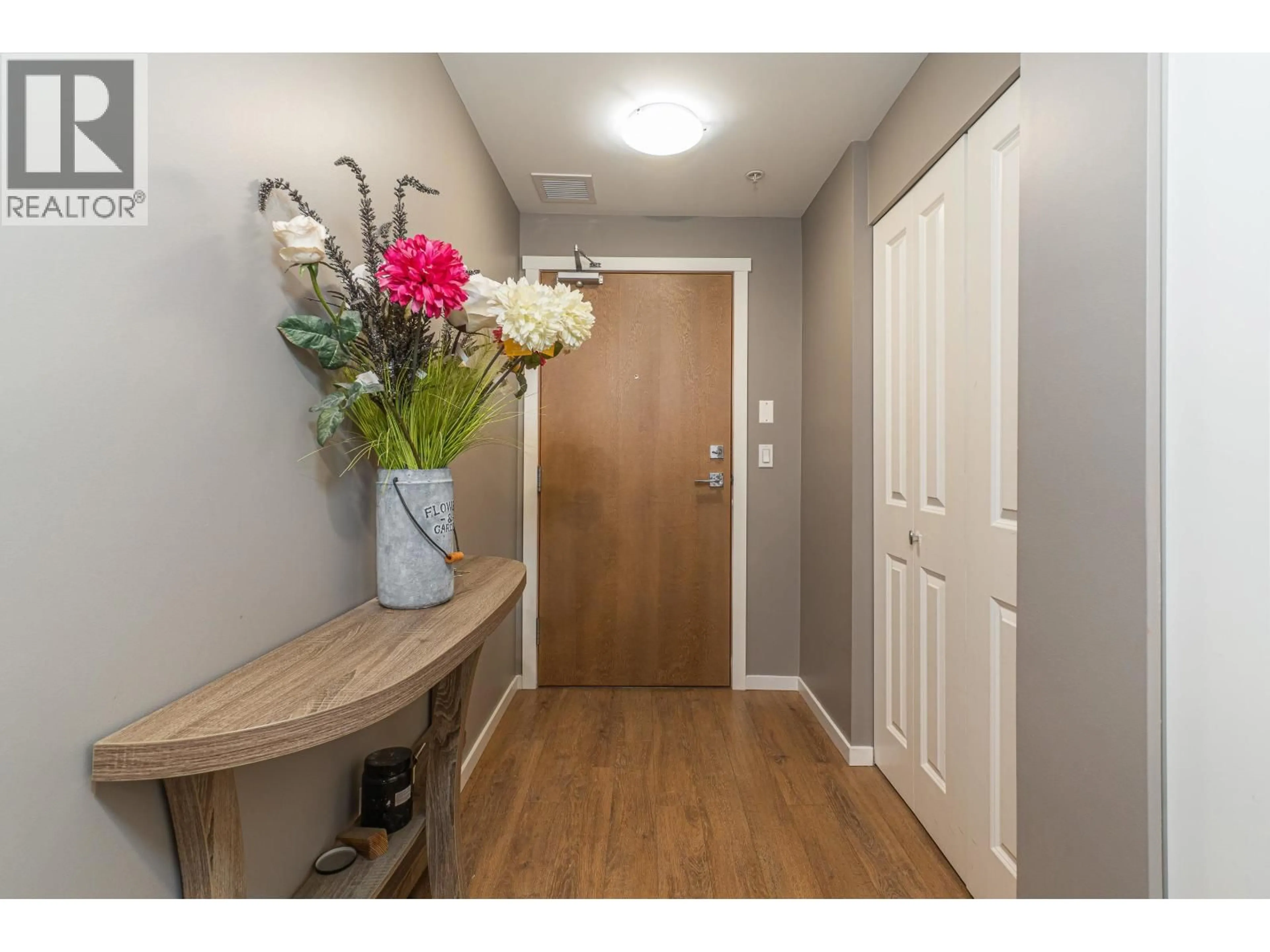 Indoor entryway for 202 - 210 LEBLEU STREET, Coquitlam British Columbia V3K4L6