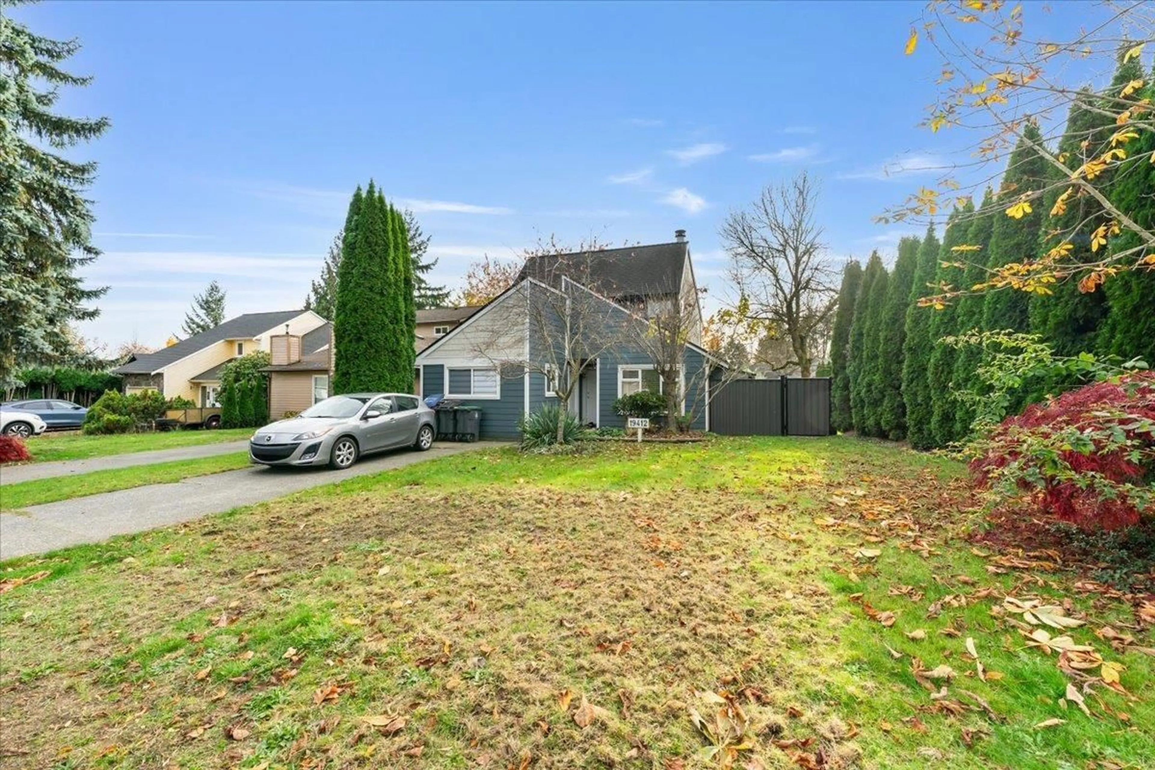 A pic from outside/outdoor area/front of a property/back of a property/a pic from drone, street for 19412 62, Surrey British Columbia V3S7L4