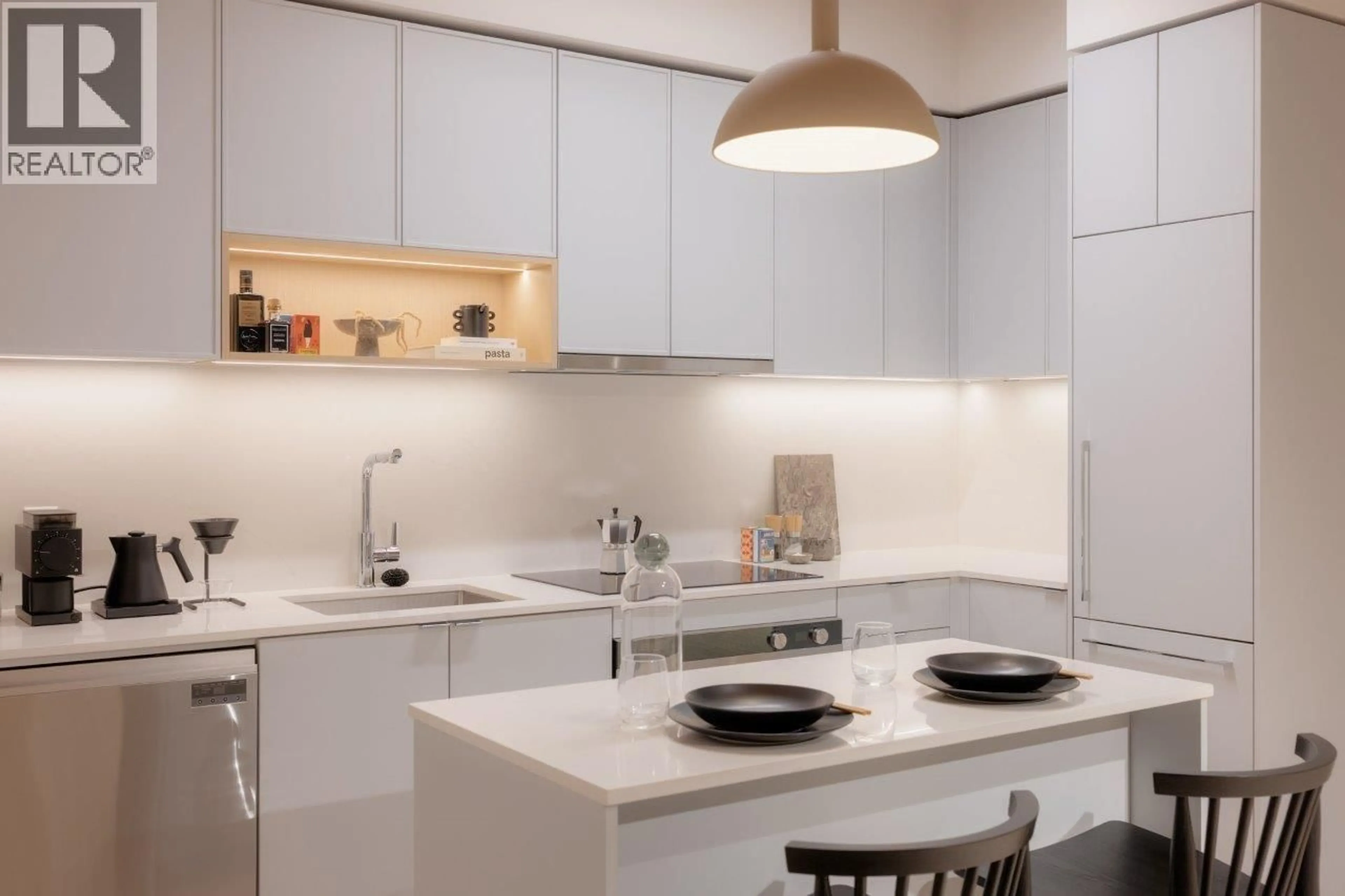 Unknown for 104 - 3633 WILLINGDON AVENUE, Burnaby British Columbia V0V0V0