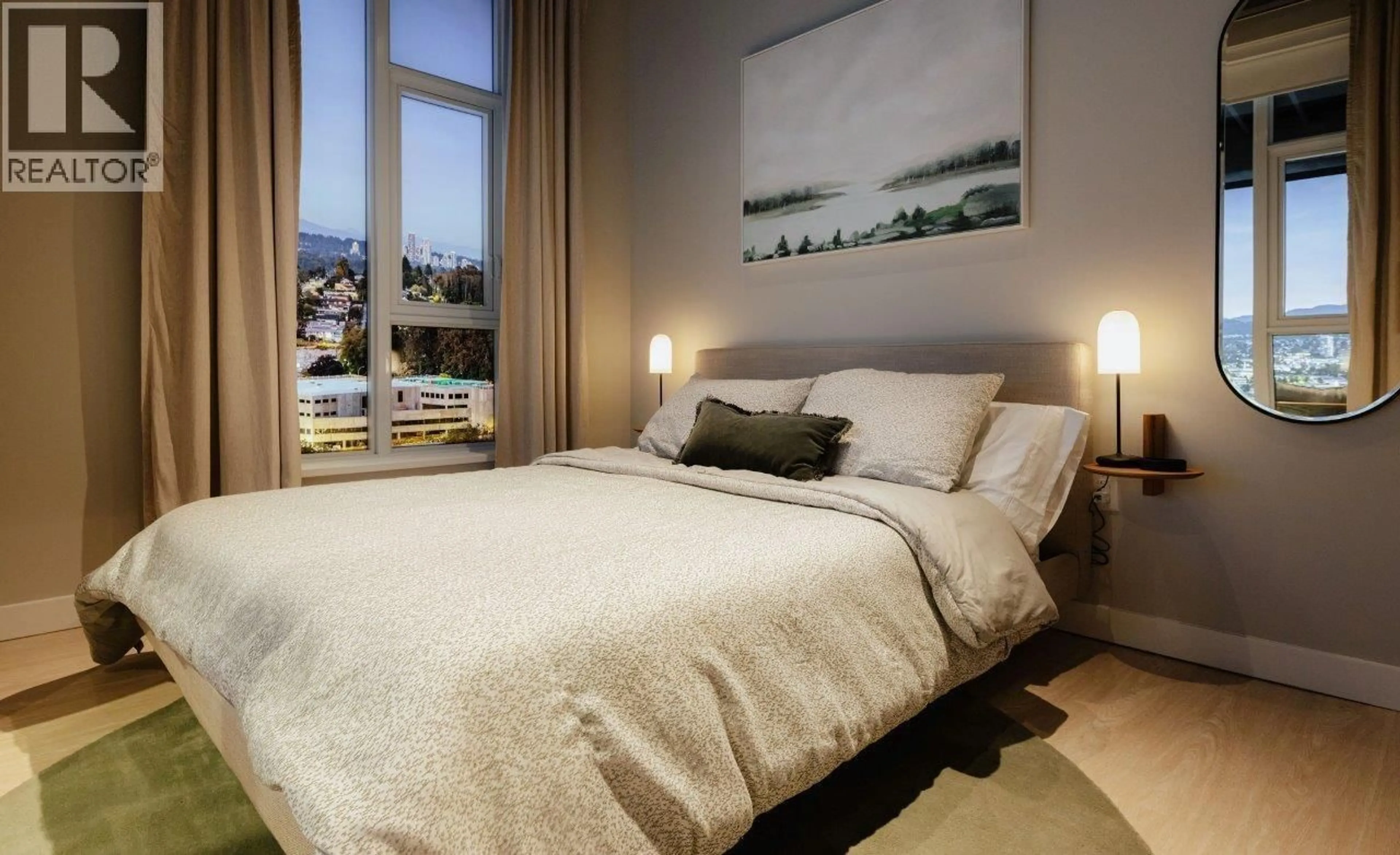 Bedroom with bed, unknown for 104 - 3633 WILLINGDON AVENUE, Burnaby British Columbia V0V0V0