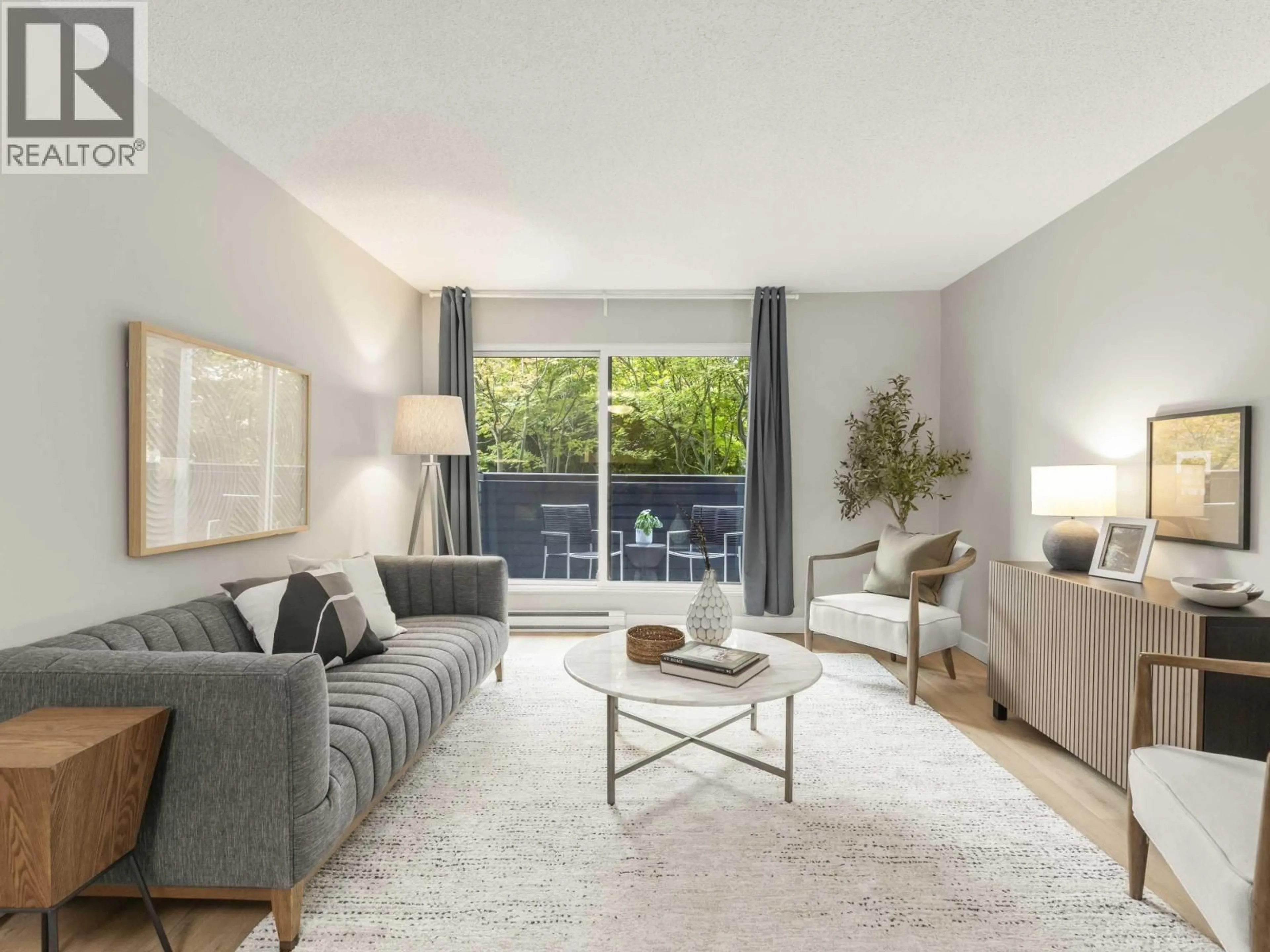 Living room with furniture, unknown for 216 - 1990 6TH AVENUE, Vancouver British Columbia V6J4V4