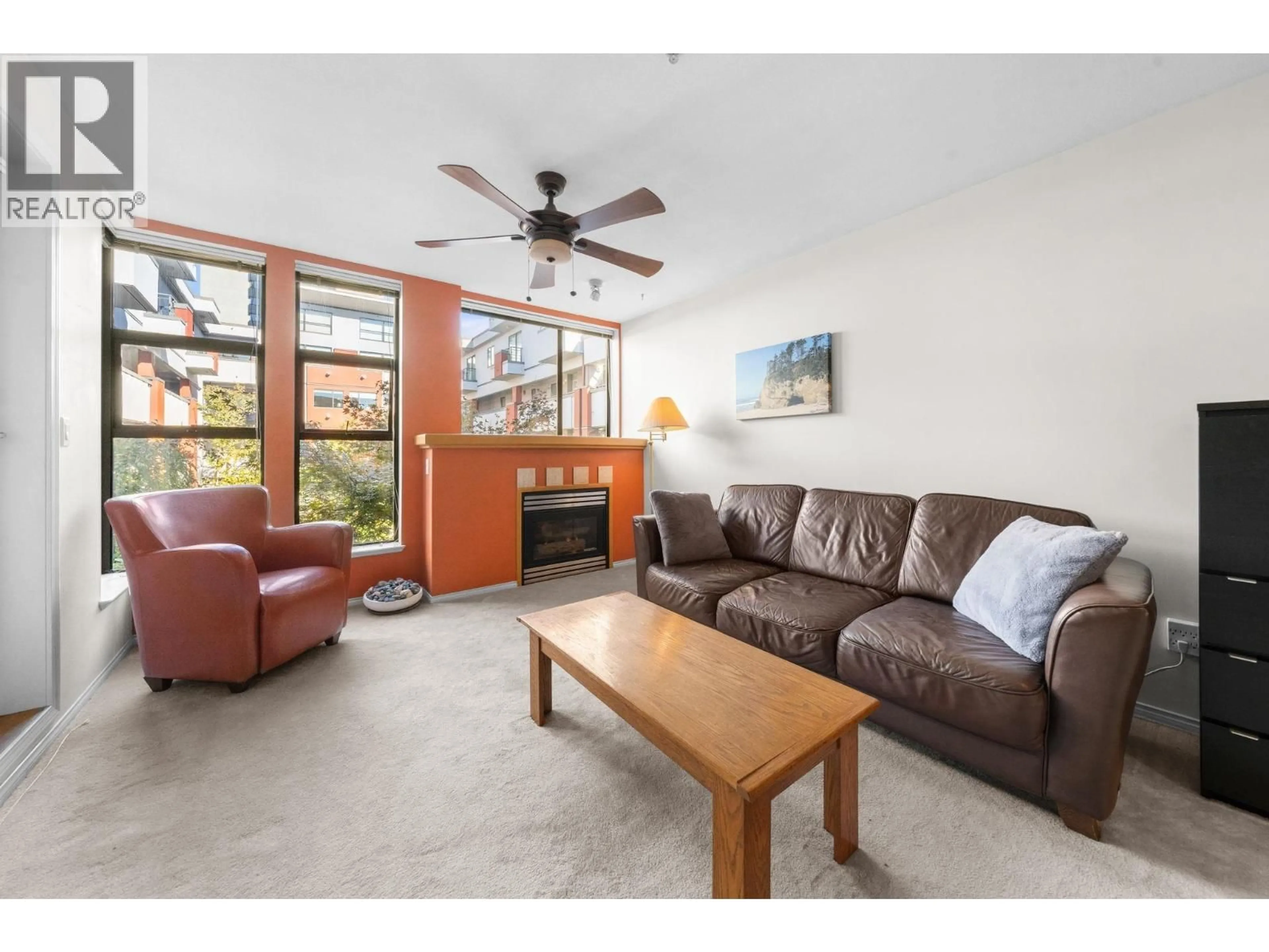 Living room with furniture, unknown for 405 - 305 LONSDALE AVENUE, North Vancouver British Columbia V7M2G3