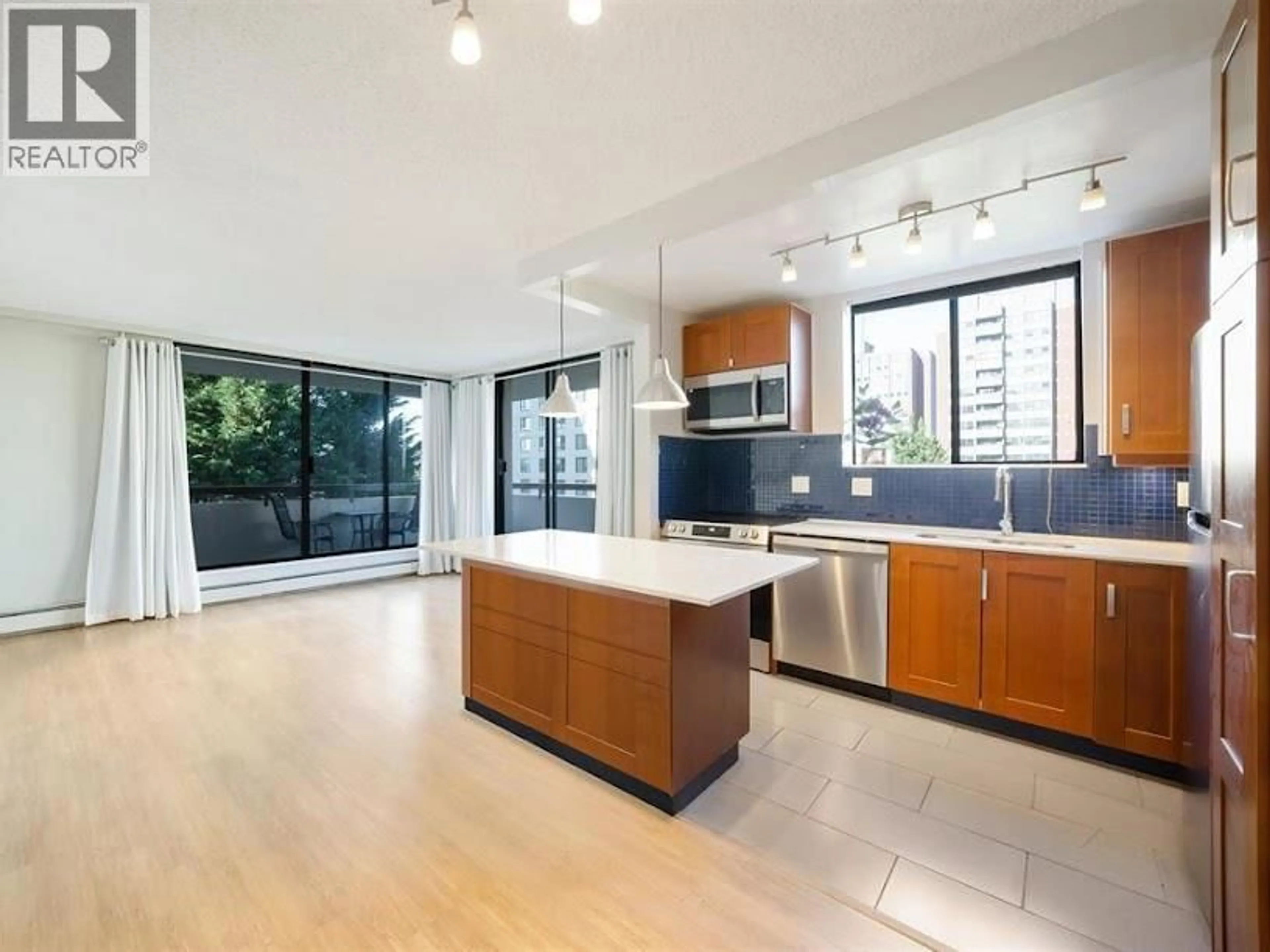 Open concept kitchen, unknown for 701 - 7171 BERESFORD STREET, Burnaby British Columbia V5E3Z8