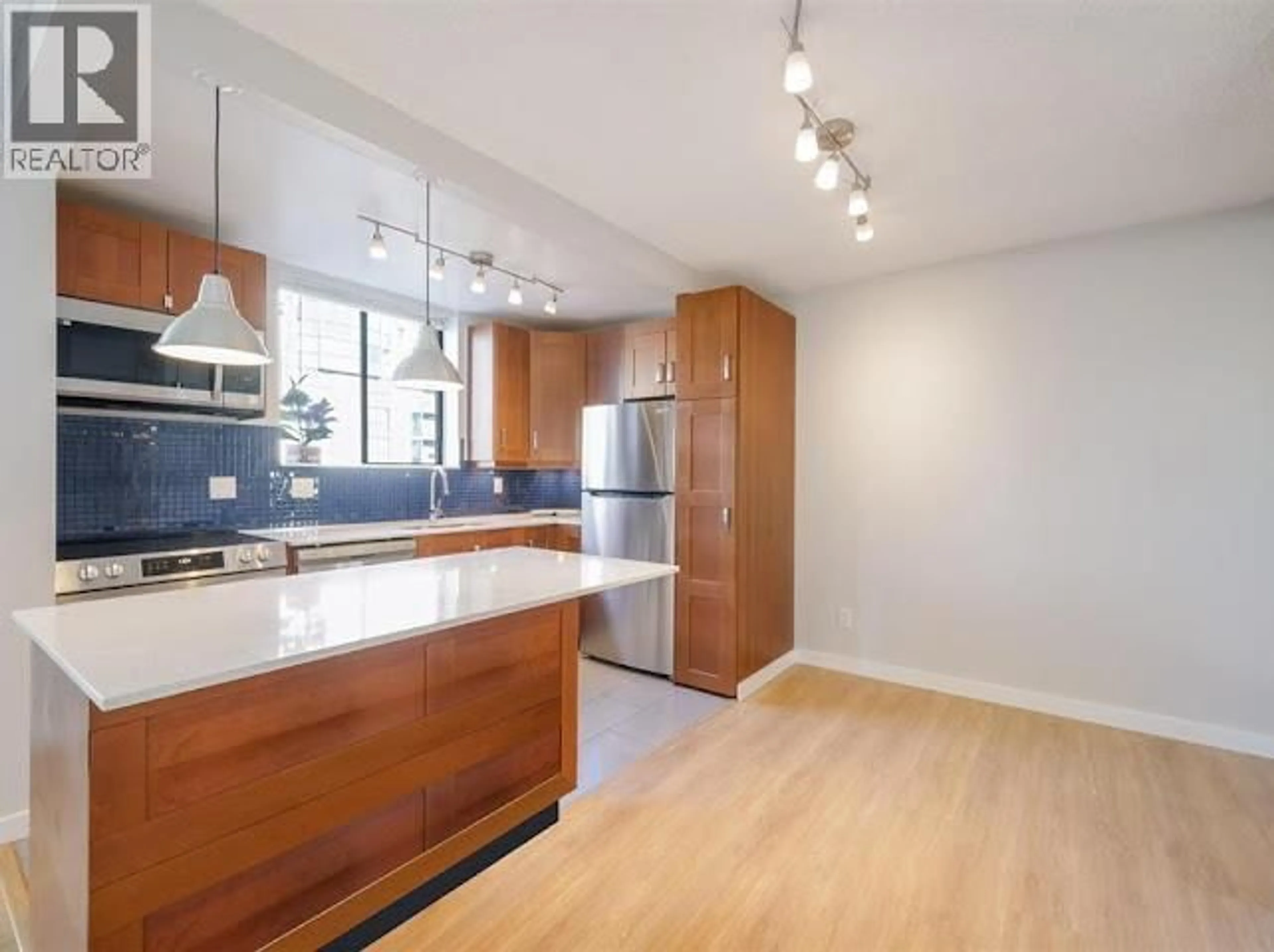 Open concept kitchen, unknown for 701 - 7171 BERESFORD STREET, Burnaby British Columbia V5E3Z8