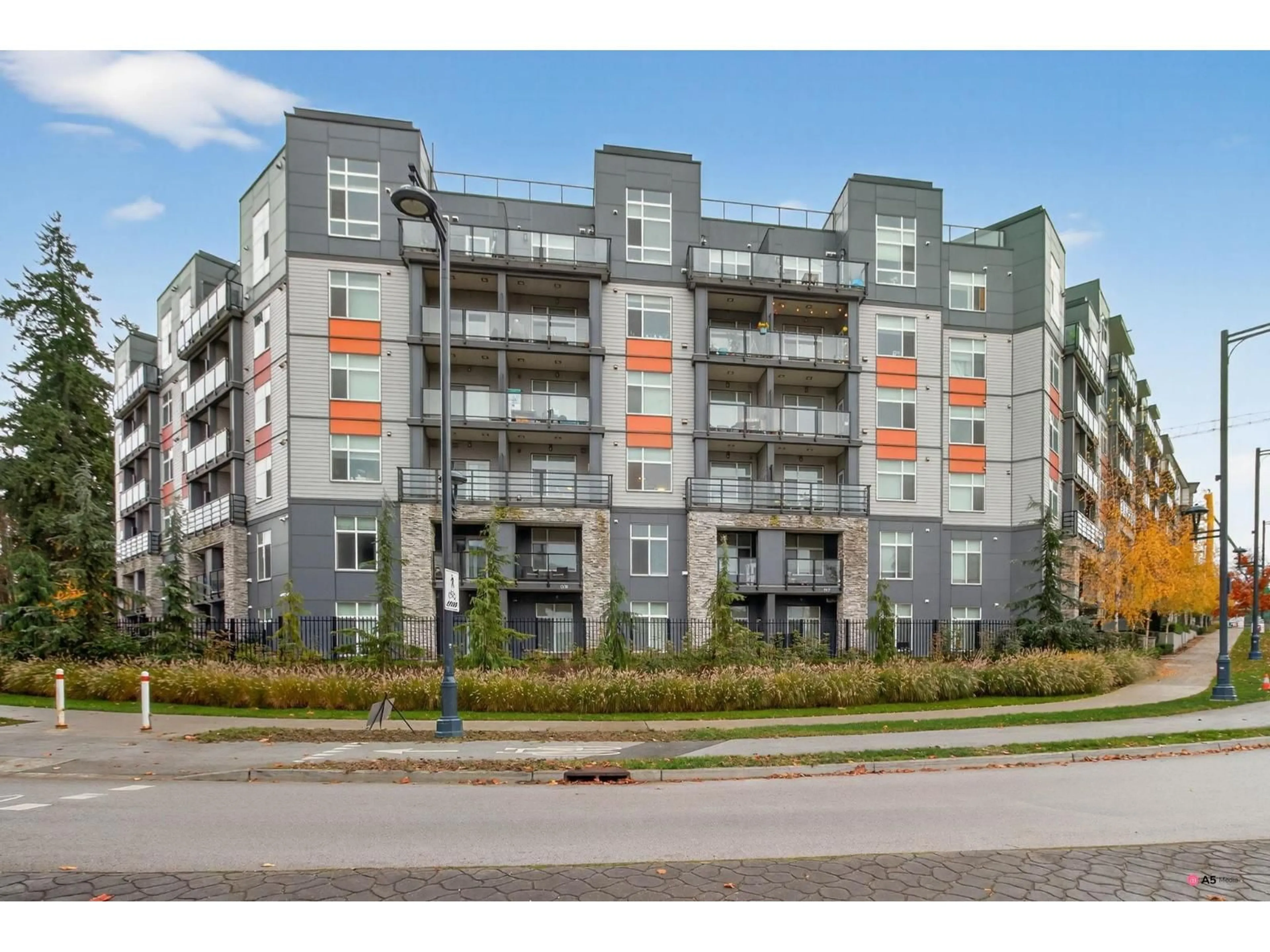 Unknown for 6 - 11077 RAVINE, Surrey British Columbia V3T0R7