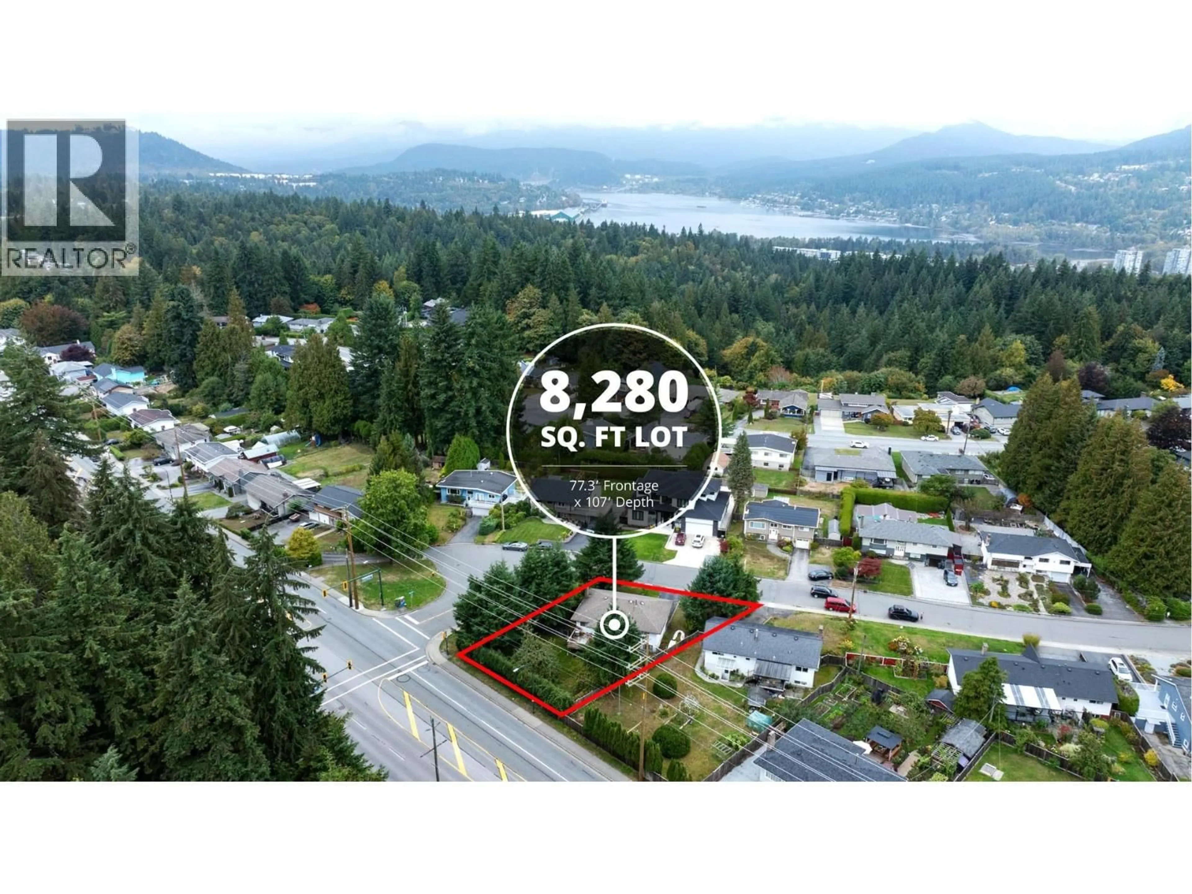 A pic from outside/outdoor area/front of a property/back of a property/a pic from drone, mountain view for 815 SEYMOUR DRIVE, Coquitlam British Columbia V3J6V8