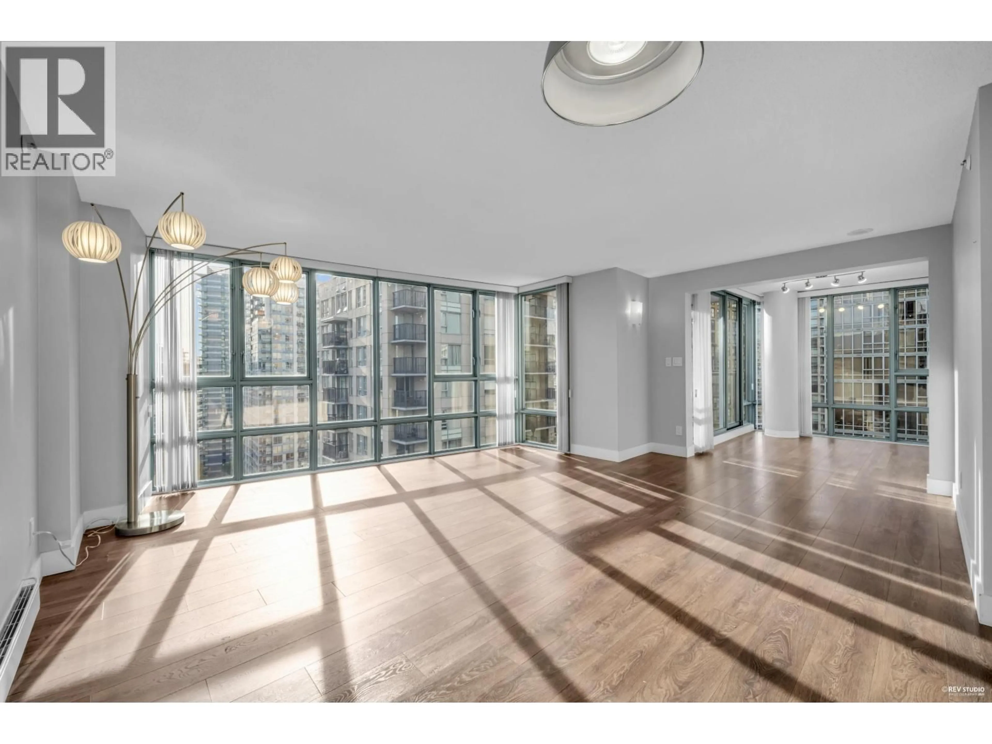 Indoor foyer for 1802 - 930 CAMBIE STREET, Vancouver British Columbia V6B5X6