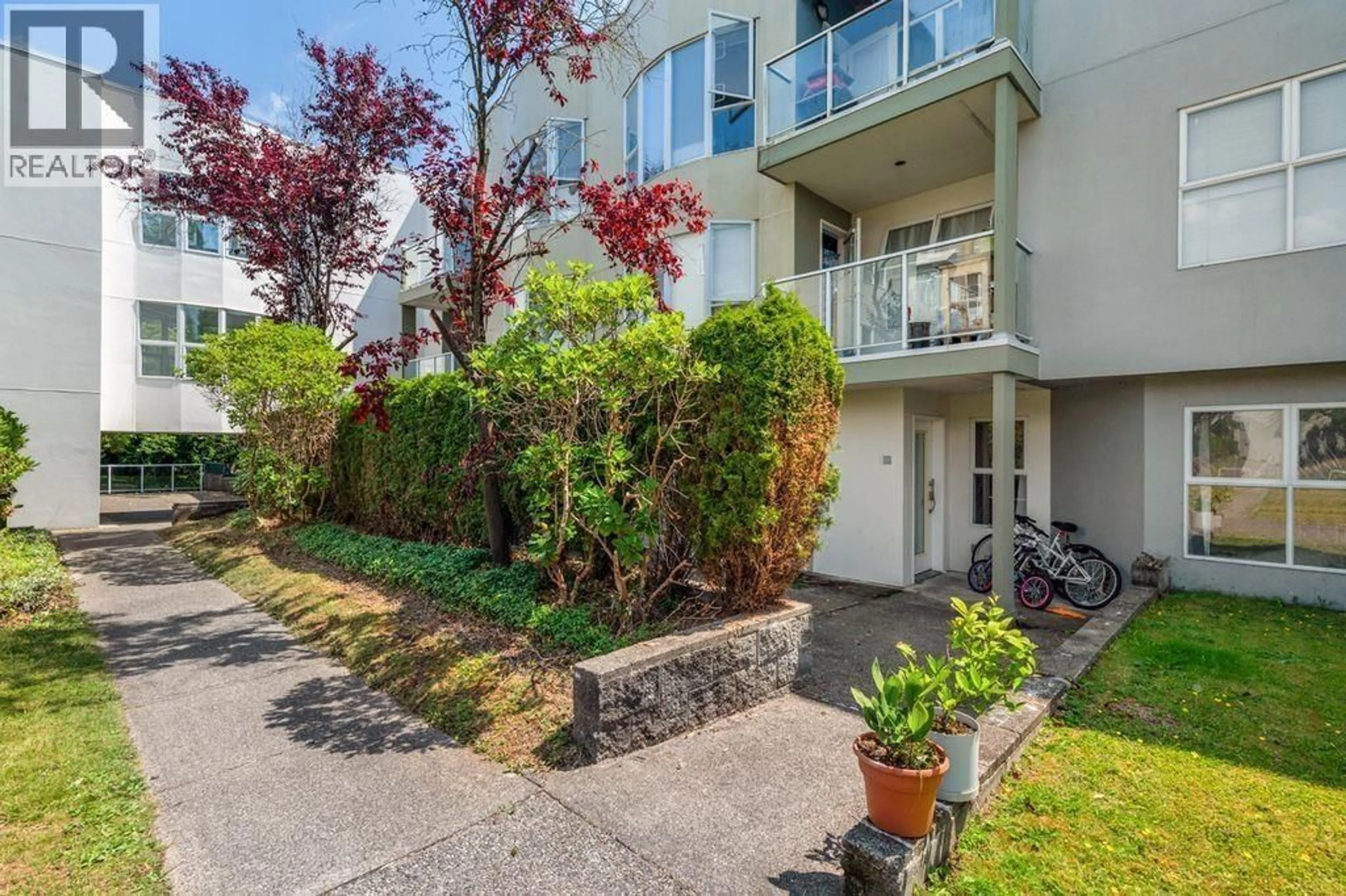 A pic from outside/outdoor area/front of a property/back of a property/a pic from drone, street for 107 - 8620 JONES ROAD, Richmond British Columbia V6Y3Z4