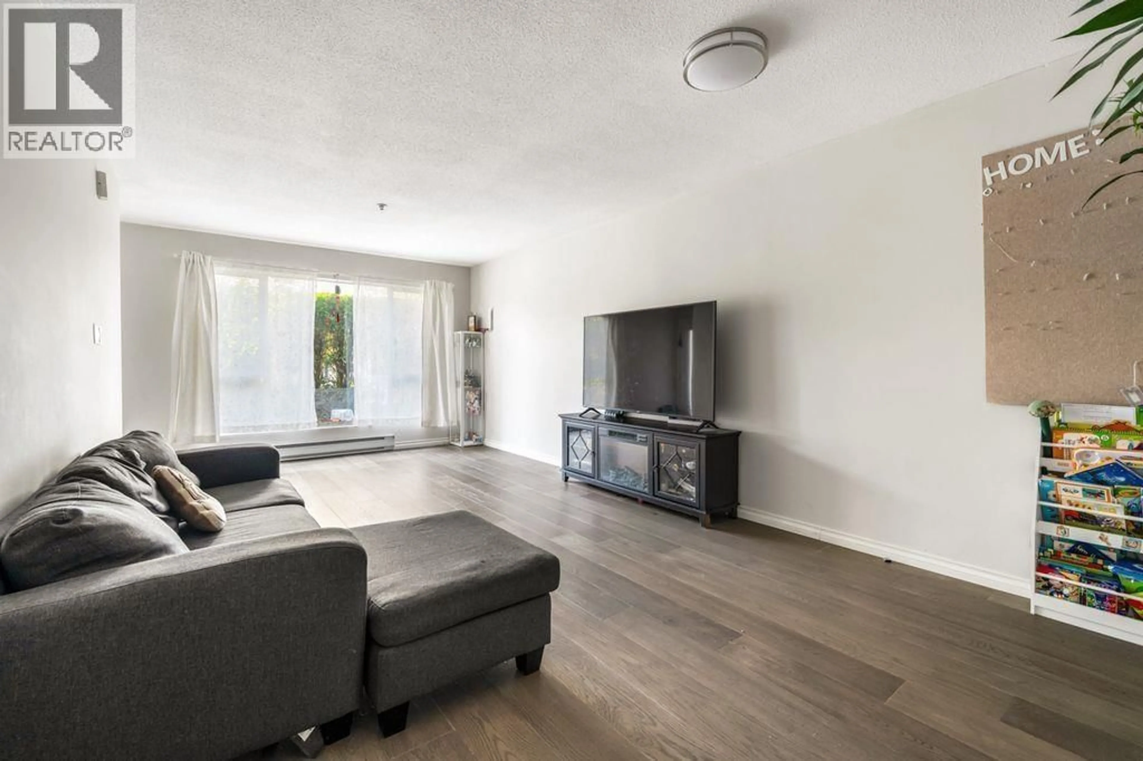 Living room with furniture, unknown for 107 - 8620 JONES ROAD, Richmond British Columbia V6Y3Z4