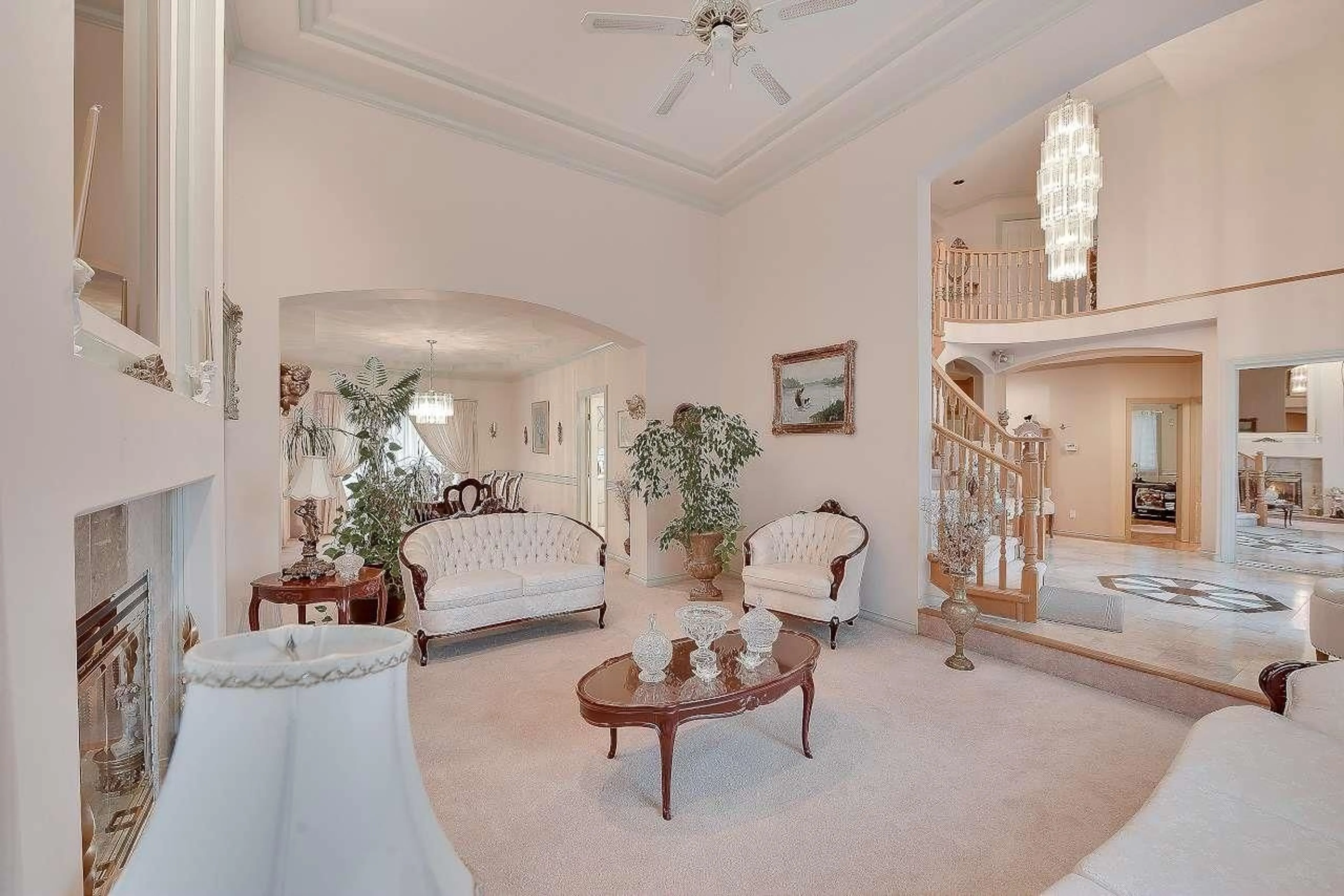 Indoor foyer for 14958 83A, Surrey British Columbia V3S7S2